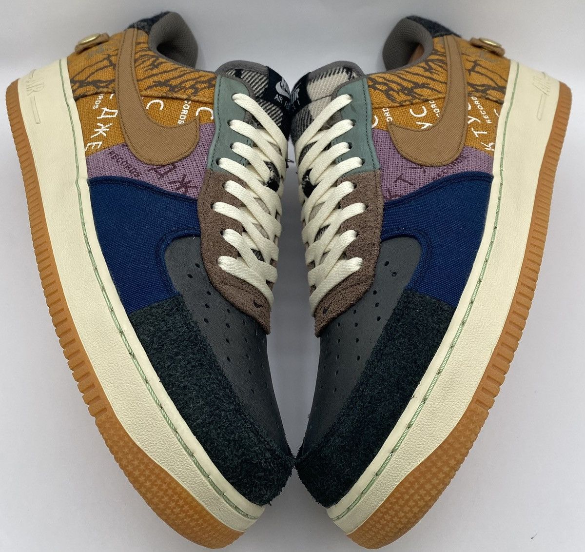 Nike × Travis Scott Nike Air Force 1 Low Travis Scott Cactus Jack Size US 11.5 / EU 44-45 - 3 Thumbnail