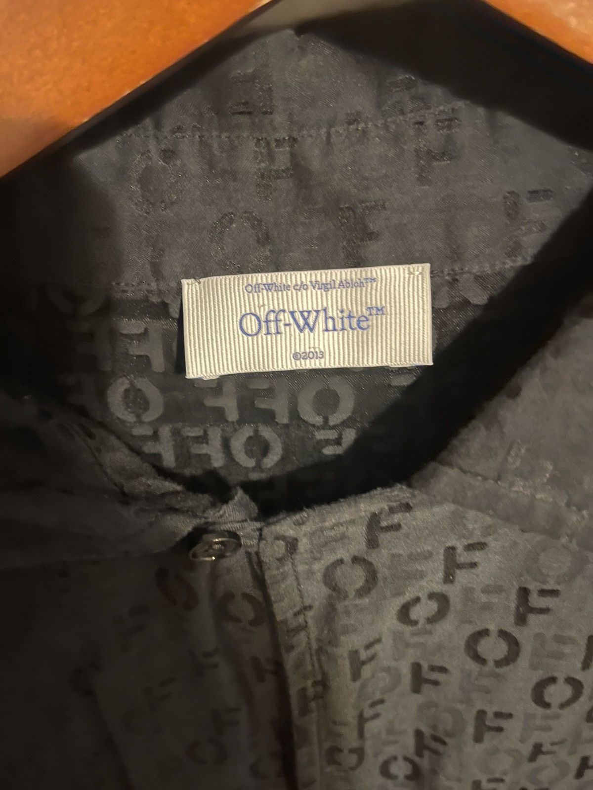 Off-White × Virgil Abloh OFF-WHITE LOGO JACQUARD CAMP COLLAR TEXTURED SHIRT SIZE L Size US L / EU 52-54 / 3 - 2 Thumbnail