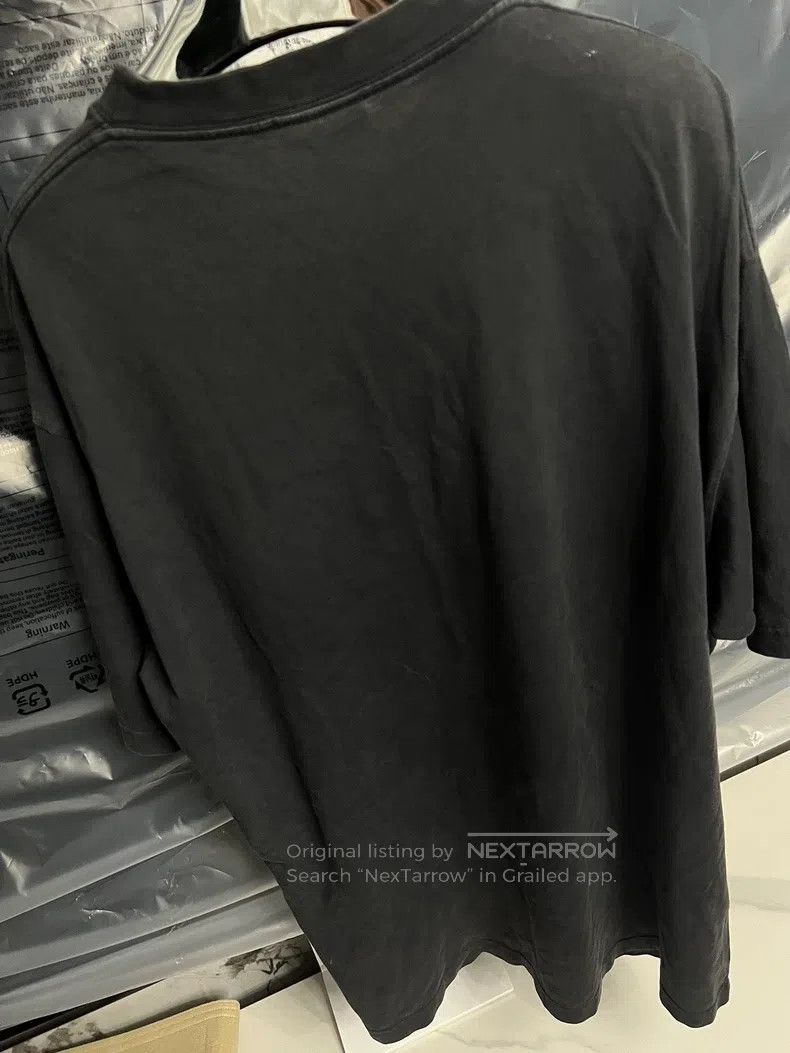 Balenciaga Balenciaga Distressed Short Sleeve Size US S / EU 44-46 / 1 - 3 Thumbnail