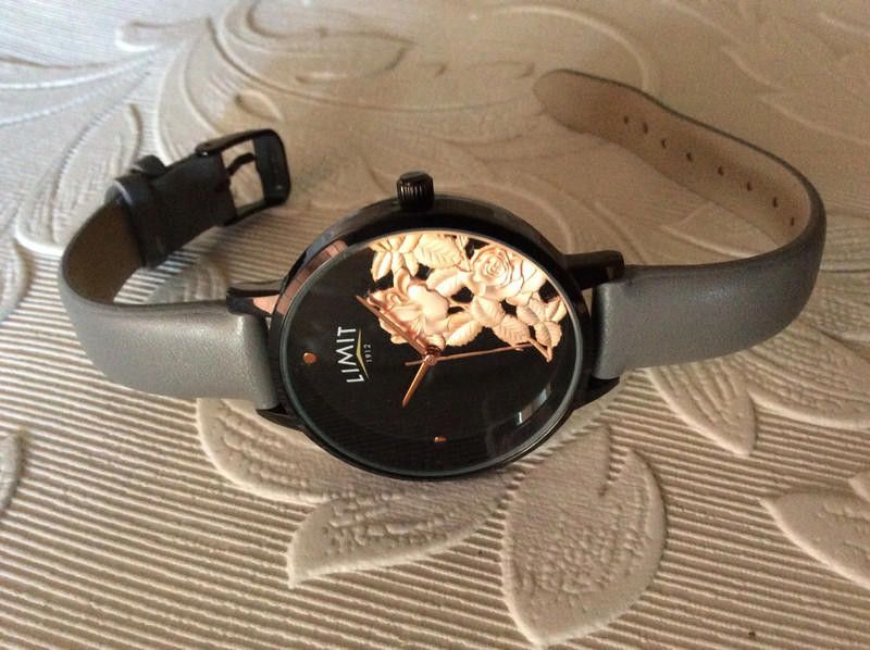 Designer limit garden black dial grey leather strap watch Size ONE SIZE - 5 Thumbnail