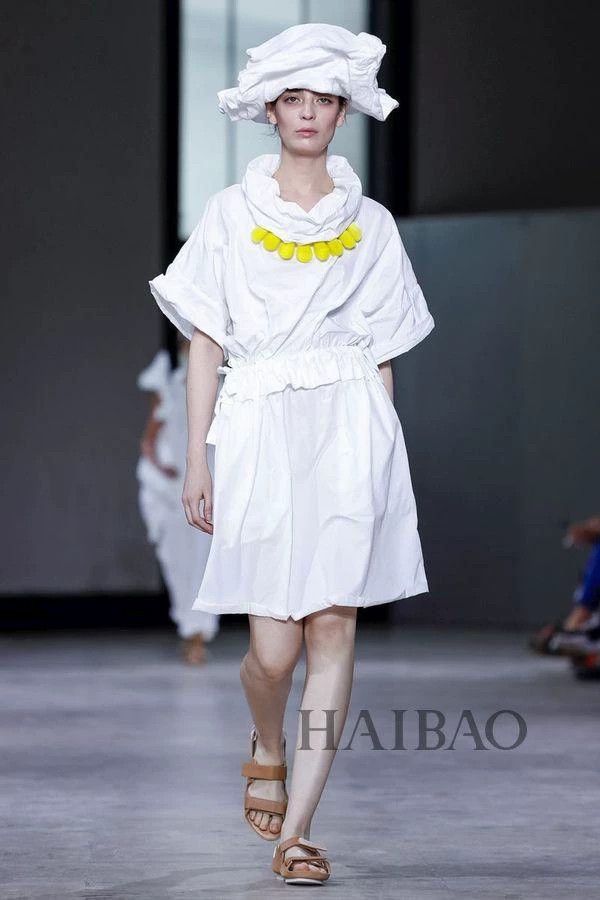 Issey Miyake Issey Miyake A white main line soft steel wire dress Size M / US 6-8 / IT 42-44 - 1 Thumbnail