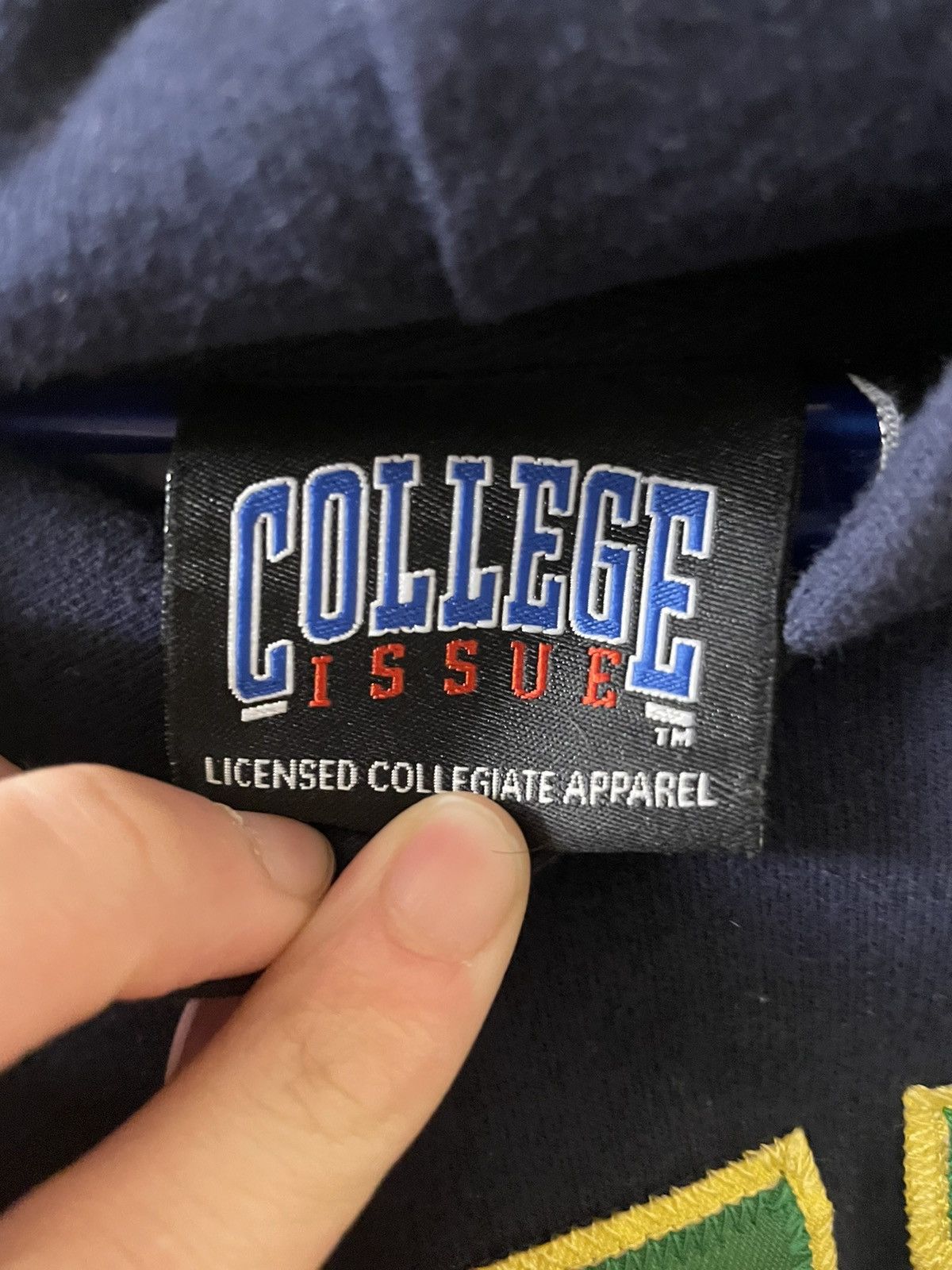 Vintage Vintage Notre dame college hoodie Size US S / EU 44-46 / 1 - 3 Thumbnail