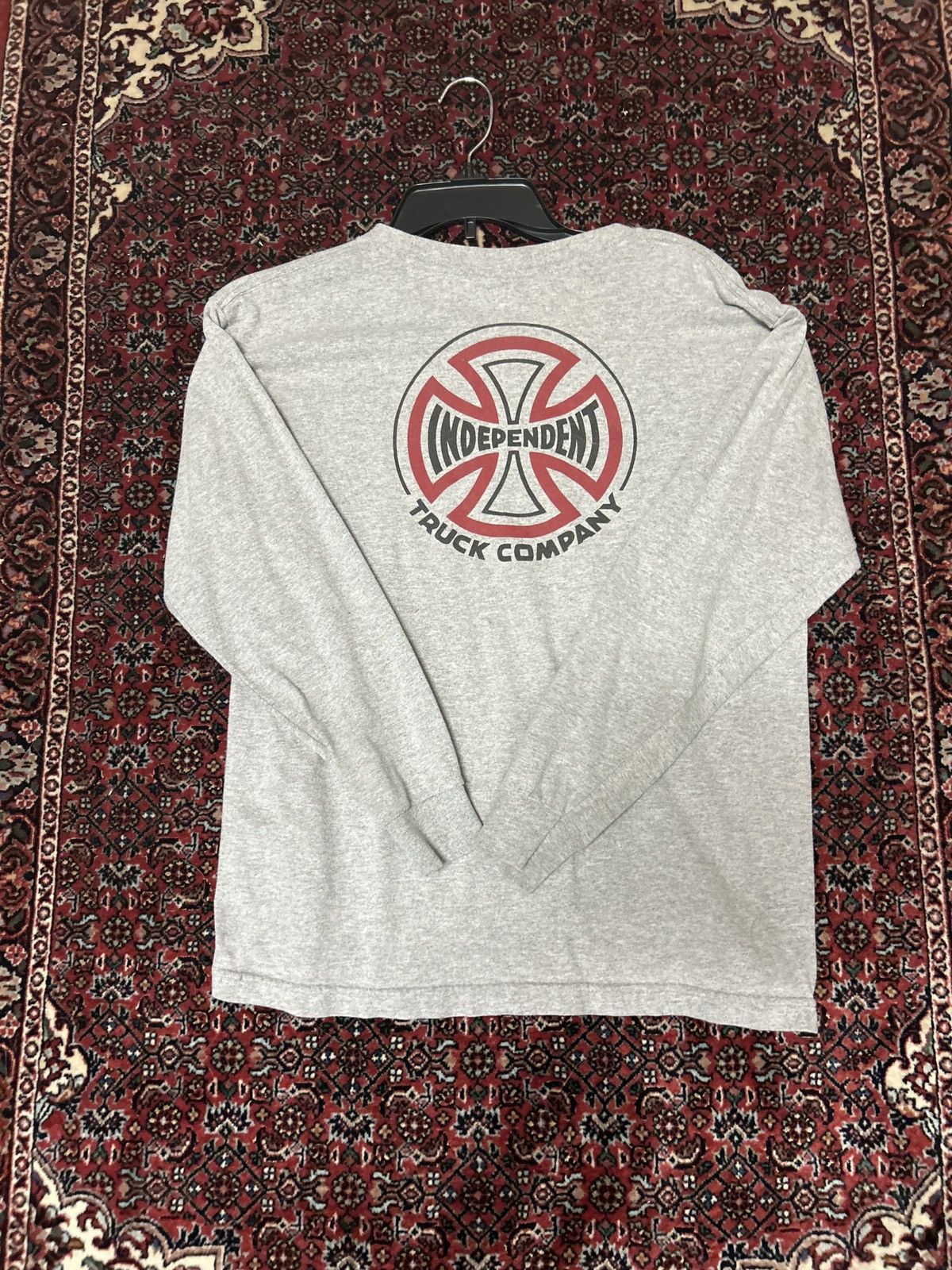 Independent Truck Co. Independent grey long sleeve Size US M / EU 48-50 / 2 - 2 Thumbnail