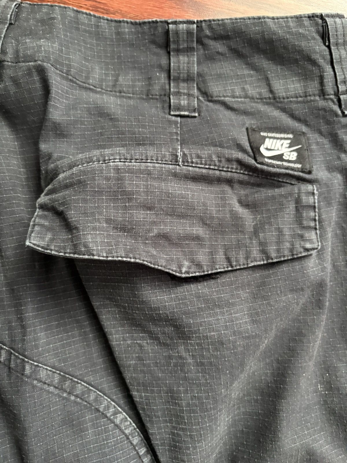 Nike Nike SB Black Grid Cargo Pants Size US 28 / EU 44 - 6 Thumbnail
