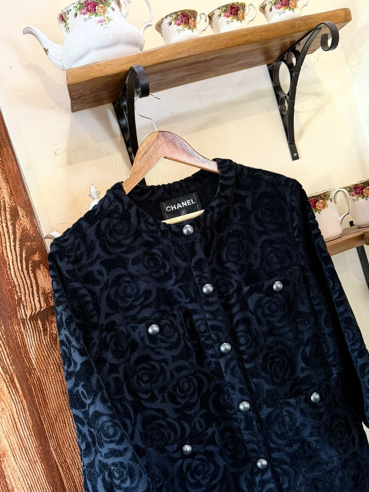 Chanel Chanel Black Terry Velour Jacket Camellia Flower Size XS / US 0-2 / IT 36-38 - 2 Thumbnail
