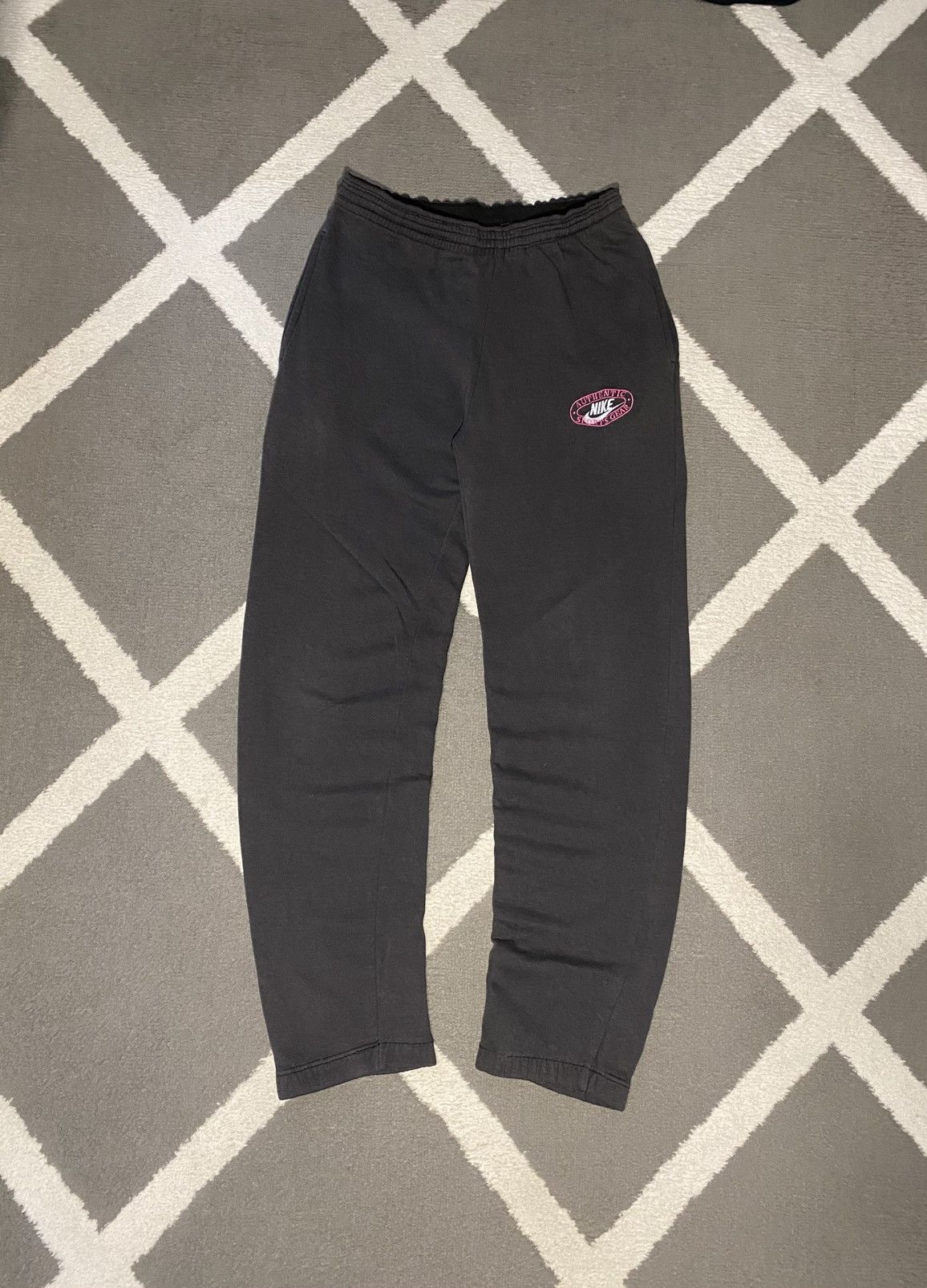Nike × Vintage Vintage 80’s Nike Swoosh Loose Fit Sweatpants Size US 30 / EU 46 - 2 Thumbnail
