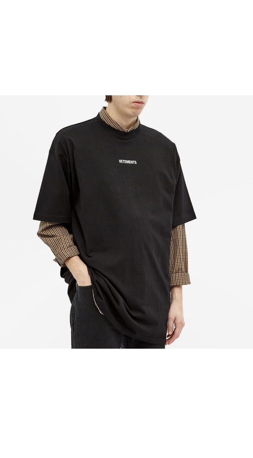 Vetements Vetements - Logo Patch Oversized T-Shirt Size US S / EU 44-46 / 1 - 14 Thumbnail