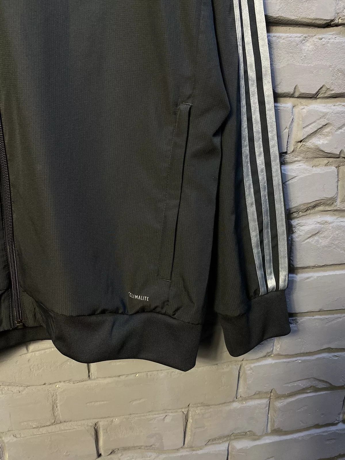 Adidas adidas Man United Pre Match Jacket Mens Track Top Sz L Size US L / EU 52-54 / 3 - 3 Thumbnail
