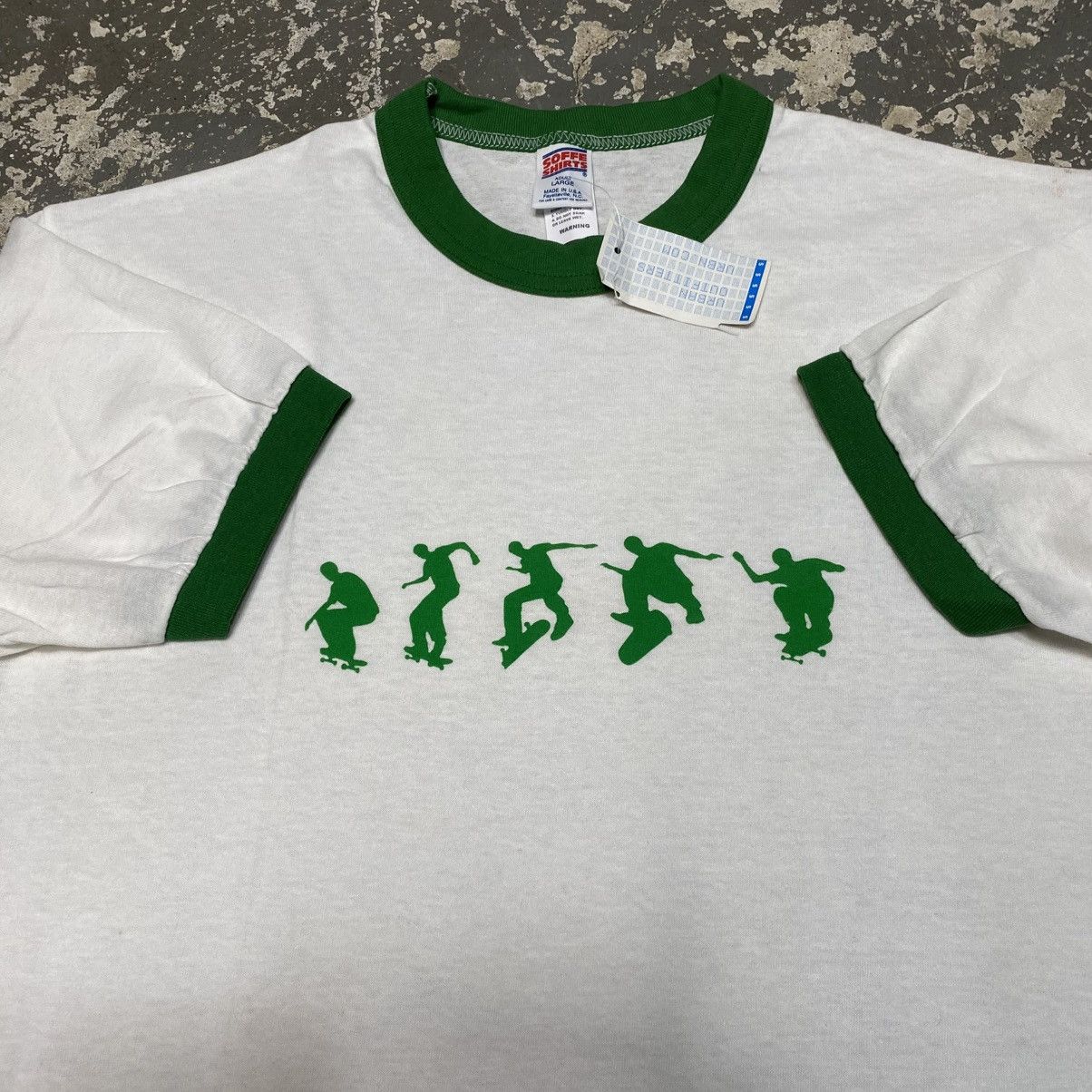 Vintage Vintage Skate KickFlip Green Ringer Tshirt Urban Outfitter Size US L / EU 52-54 / 3 - 3 Thumbnail