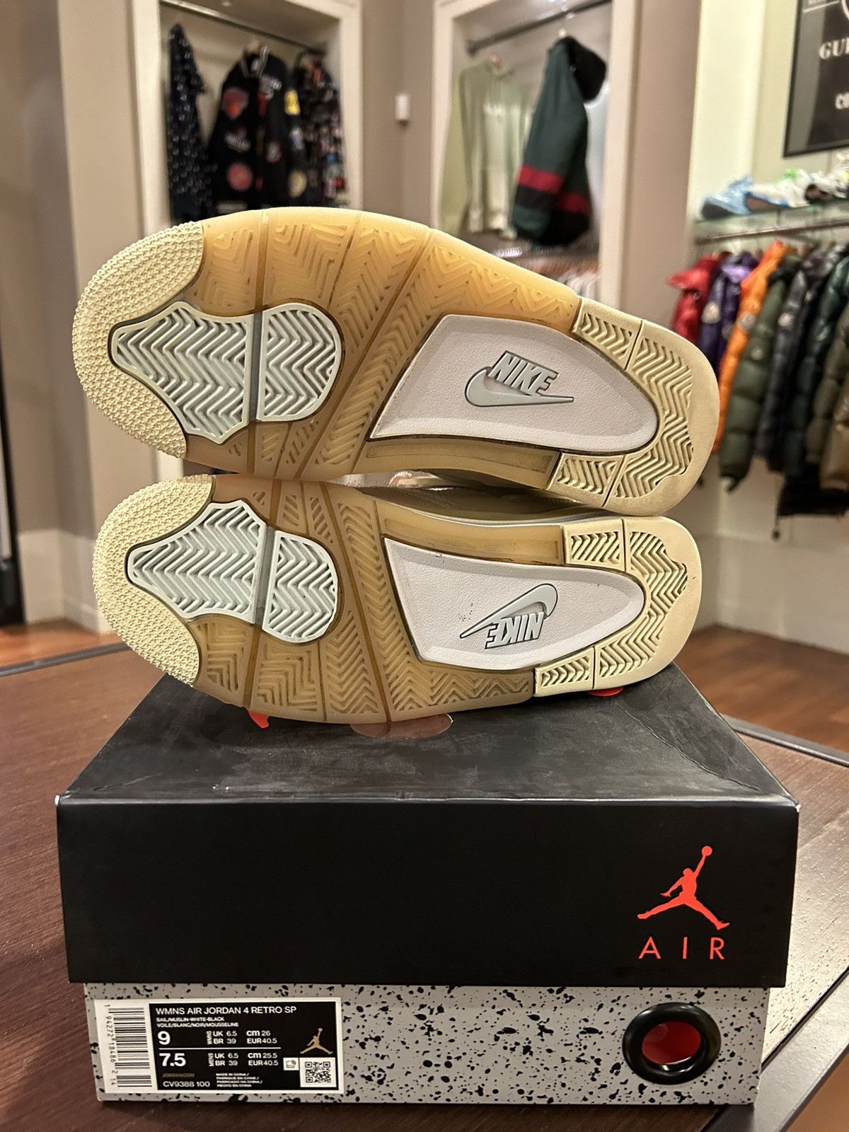 Jordan Brand × Off-White Jordan 4 Retro Off-White Sail (Women's) Size US 7.5 / EU 40-41 - 7 Thumbnail