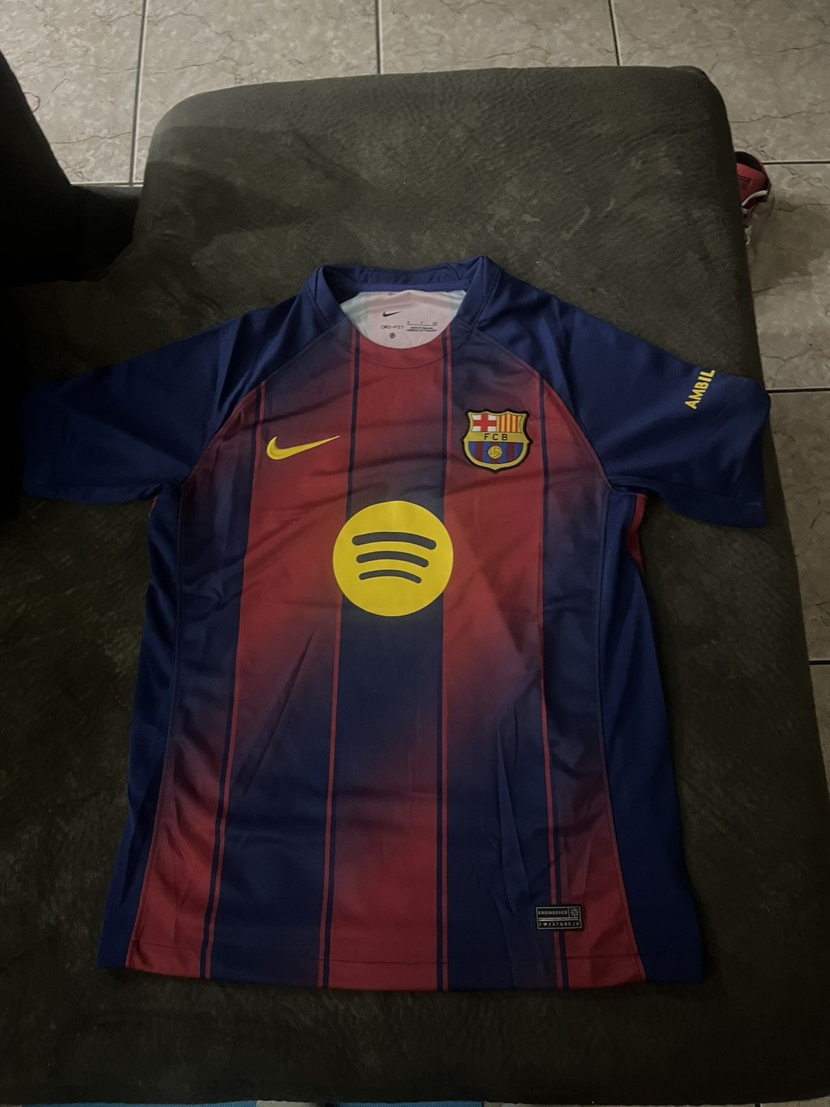 Nike Fc barcelona 2025/2026 hone jersey size small Size US S / EU 44-46 / 1 - 1 Thumbnail