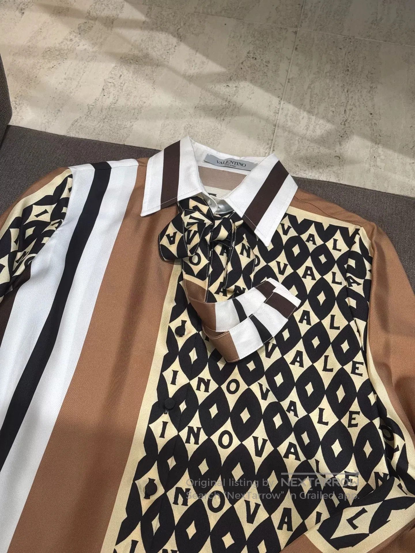 Valentino Valentino Logo Colorblock Knit Shirt. Size US XS / EU 42 / 0 - 2 Thumbnail