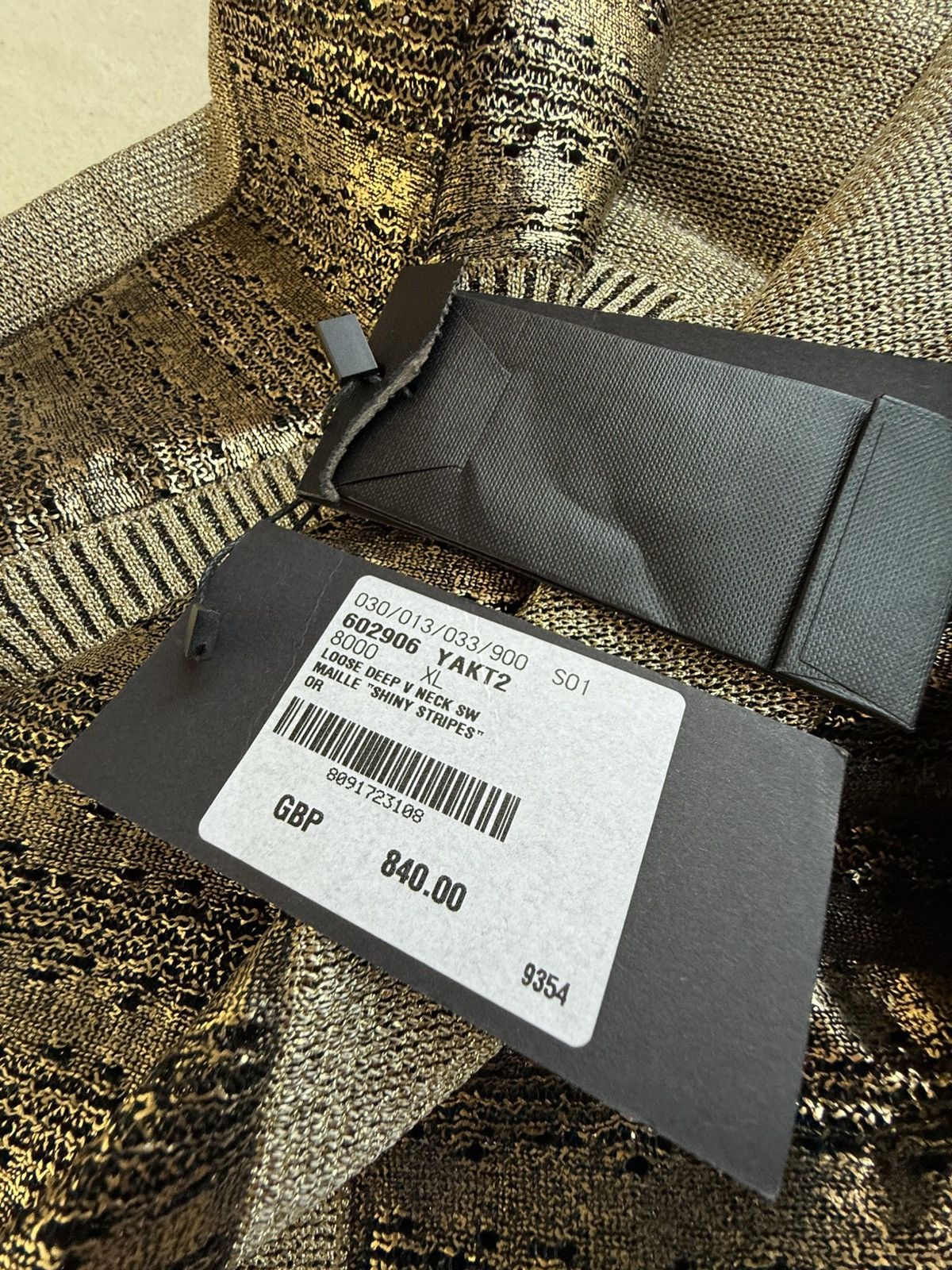 Saint Laurent Paris $1.3k FW19 Saint Laurent metallic gold v neck sweater XL Size US XL / EU 56 / 4 - 24 Thumbnail