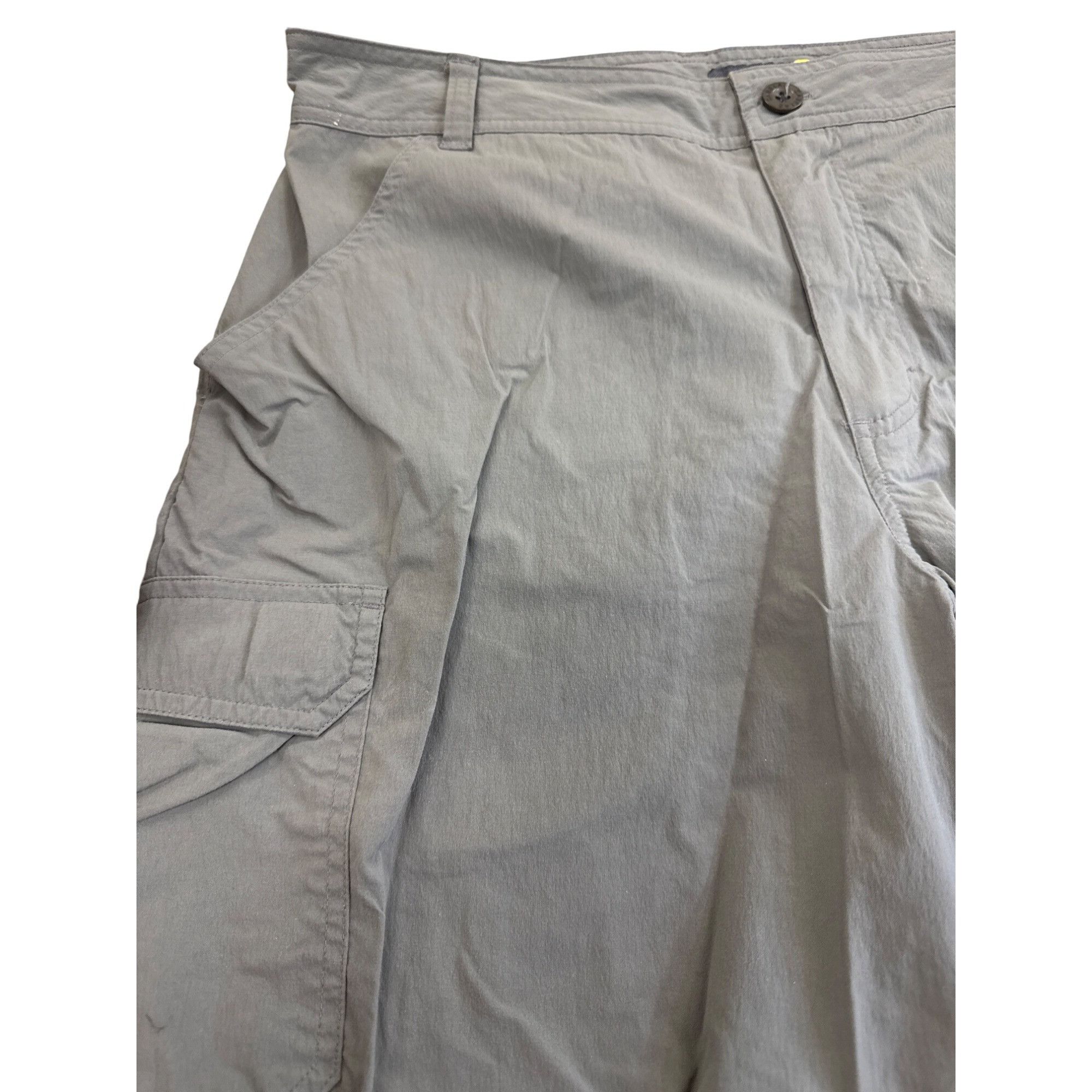 Cabelas Cabelas Mens Olive Cargo Shorts Size 34 x20 SKU 8292 Size US 34 / EU 50 - 2 Thumbnail