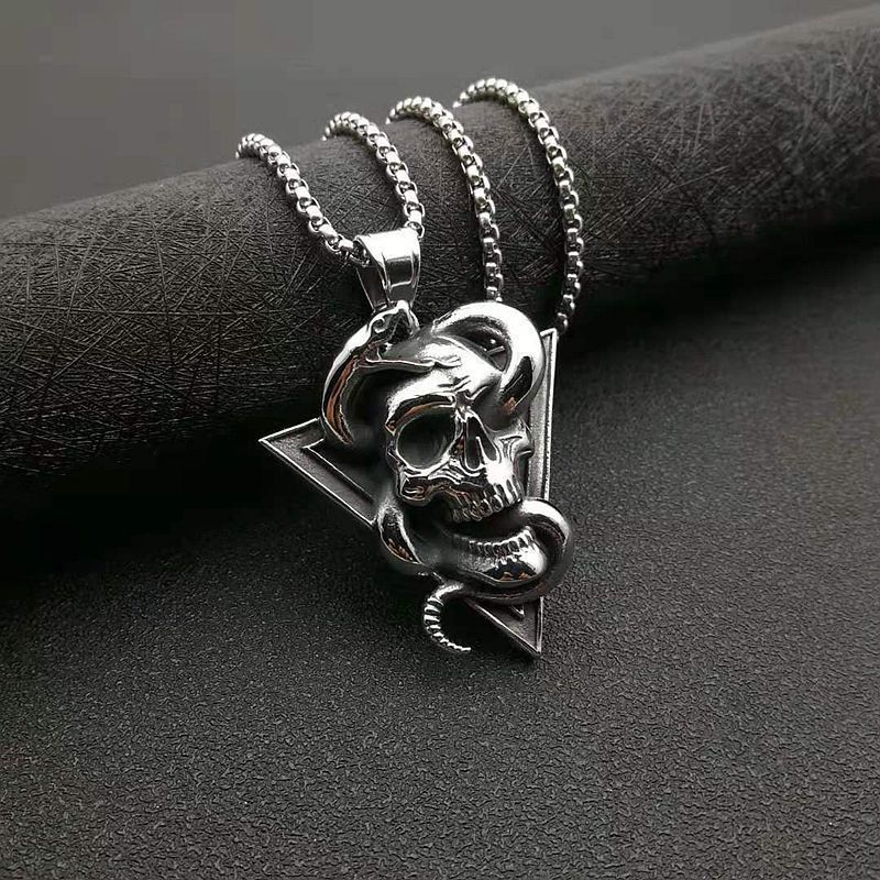 Japanese Brand Snake Twining Skull Necklace Size ONE SIZE - 3 Thumbnail