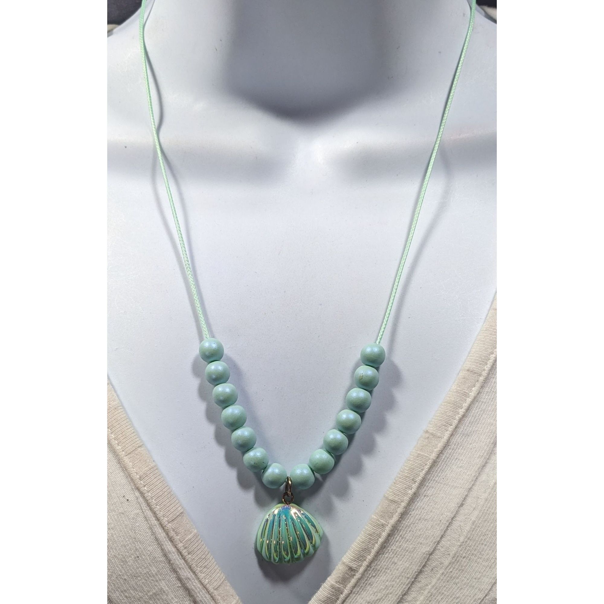 Other Mermaidcore Iridescent Blue Beaded Pendant Necklace Size ONE SIZE - 4 Thumbnail