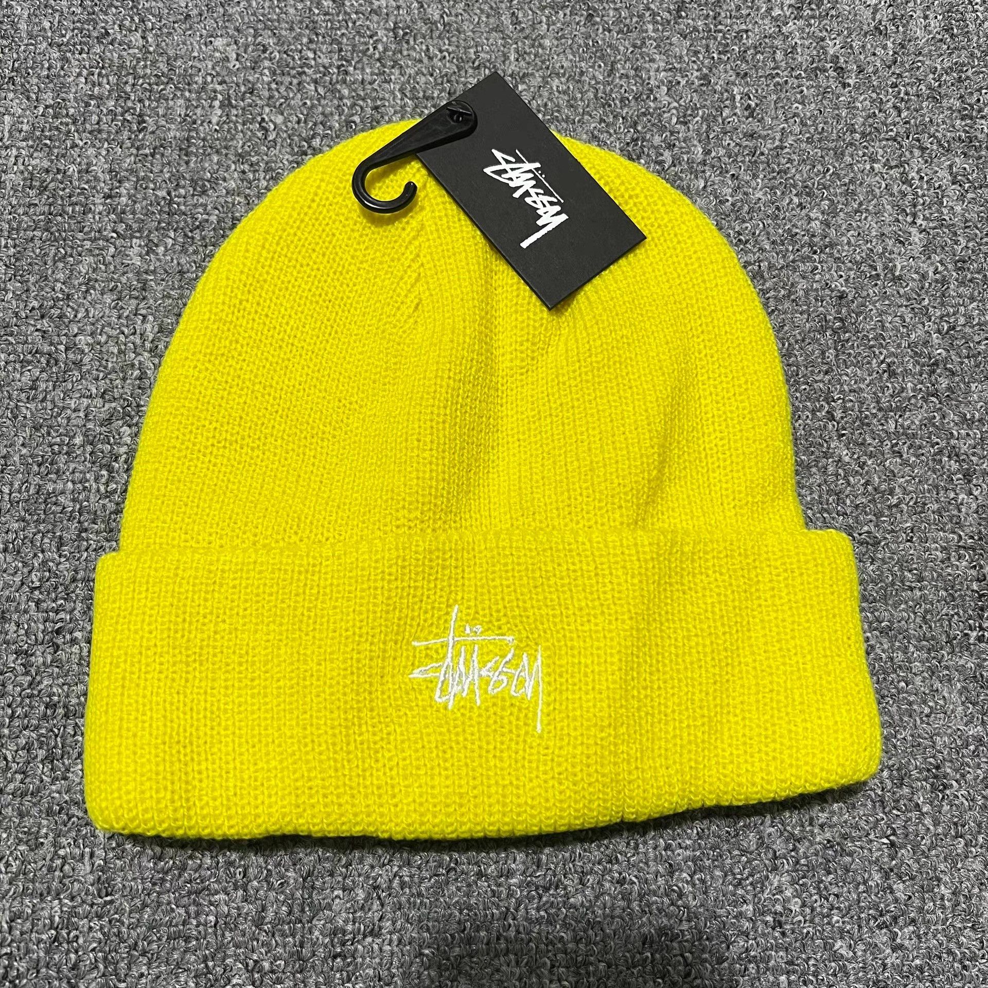 Stussy Stussy Classic Solid Color Embroidered Logo Knit Beanie Q7 Size ONE SIZE - 8 Thumbnail
