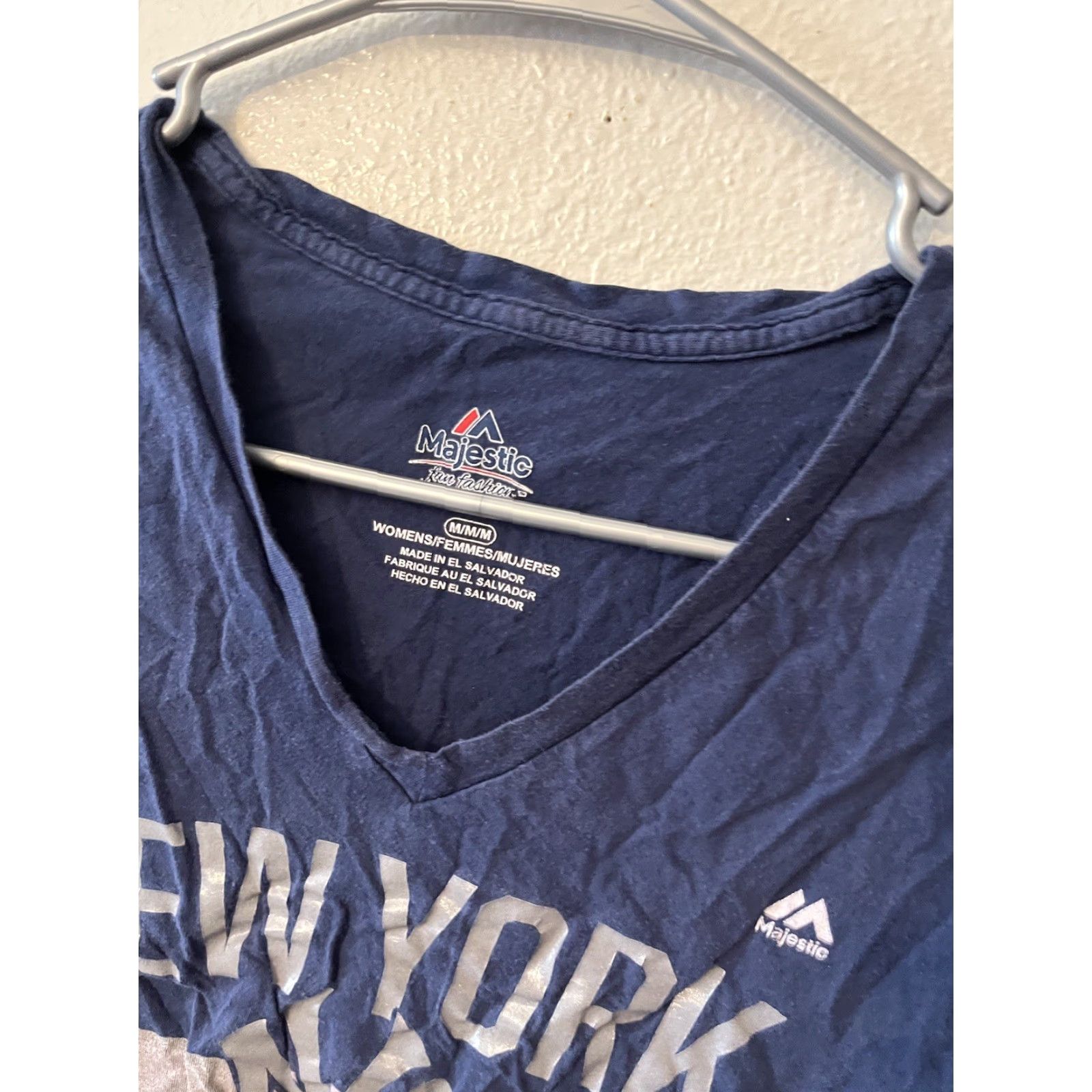 Vintage New York Yankees Genuine Merchandise V Neck Med Blue Women’s Distress Size M / US 6-8 / IT 42-44 - 2 Thumbnail