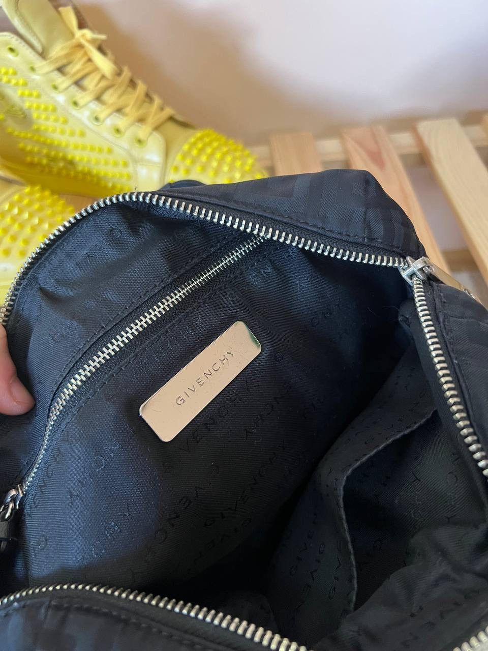 Givenchy Givenchy Black Monogram Nylon Shoulder Bag Size ONE SIZE - 10 Thumbnail
