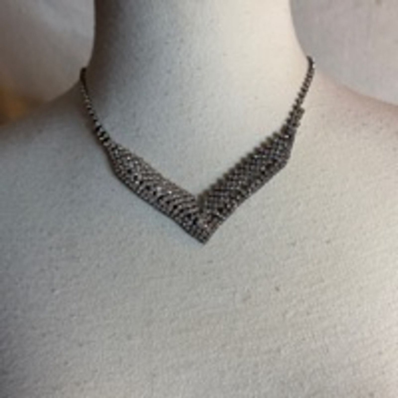 Vintage Y2K Silver Rhinestone V Necklace Statement Choker Adjustable Size ONE SIZE - 2 Thumbnail