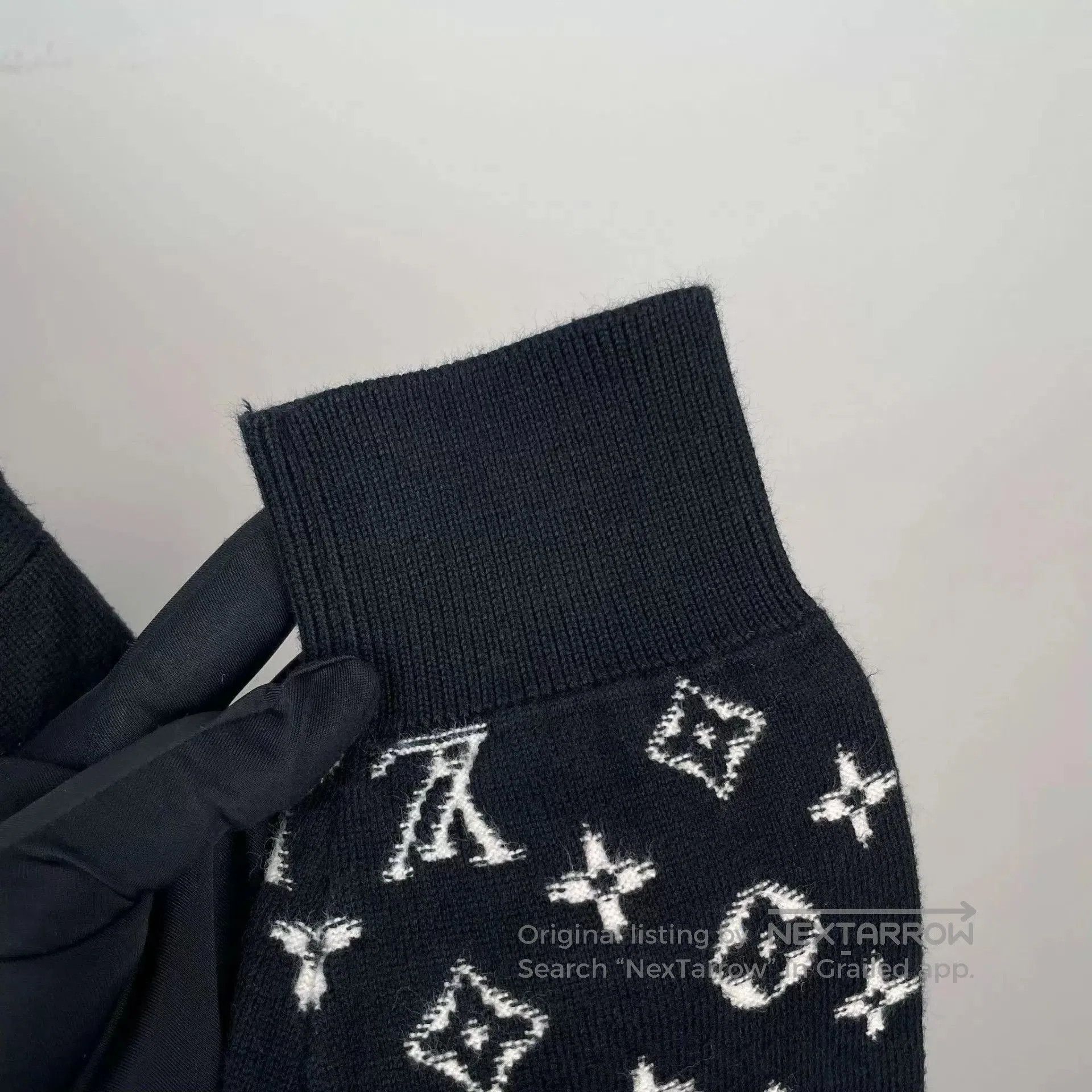 Louis Vuitton Black Gradient Pattern Long Sleeve Sweater. Size US M / EU 48-50 / 2 - 9 Thumbnail