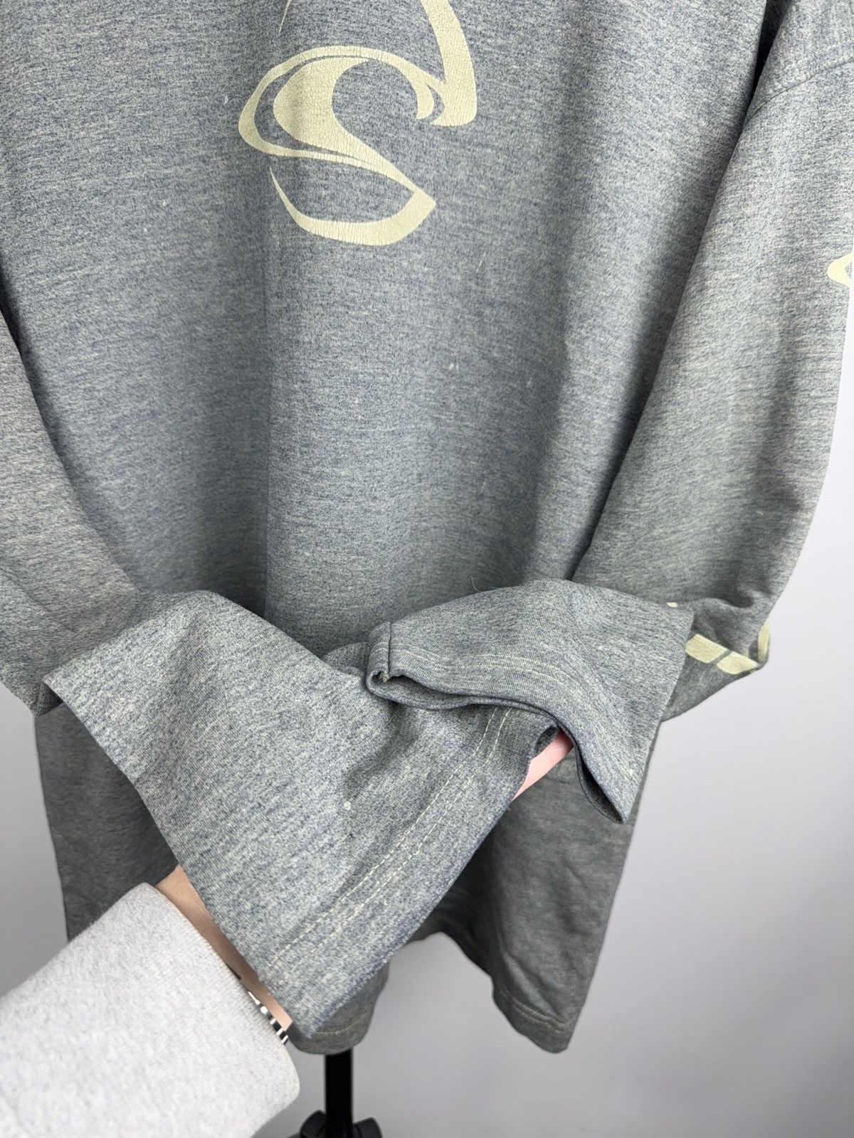 O'Neill O’Neill SURF Skate Long Sleeve Logo Tee Y2K Surfwear Grey Size US L / EU 52-54 / 3 - 15 Thumbnail