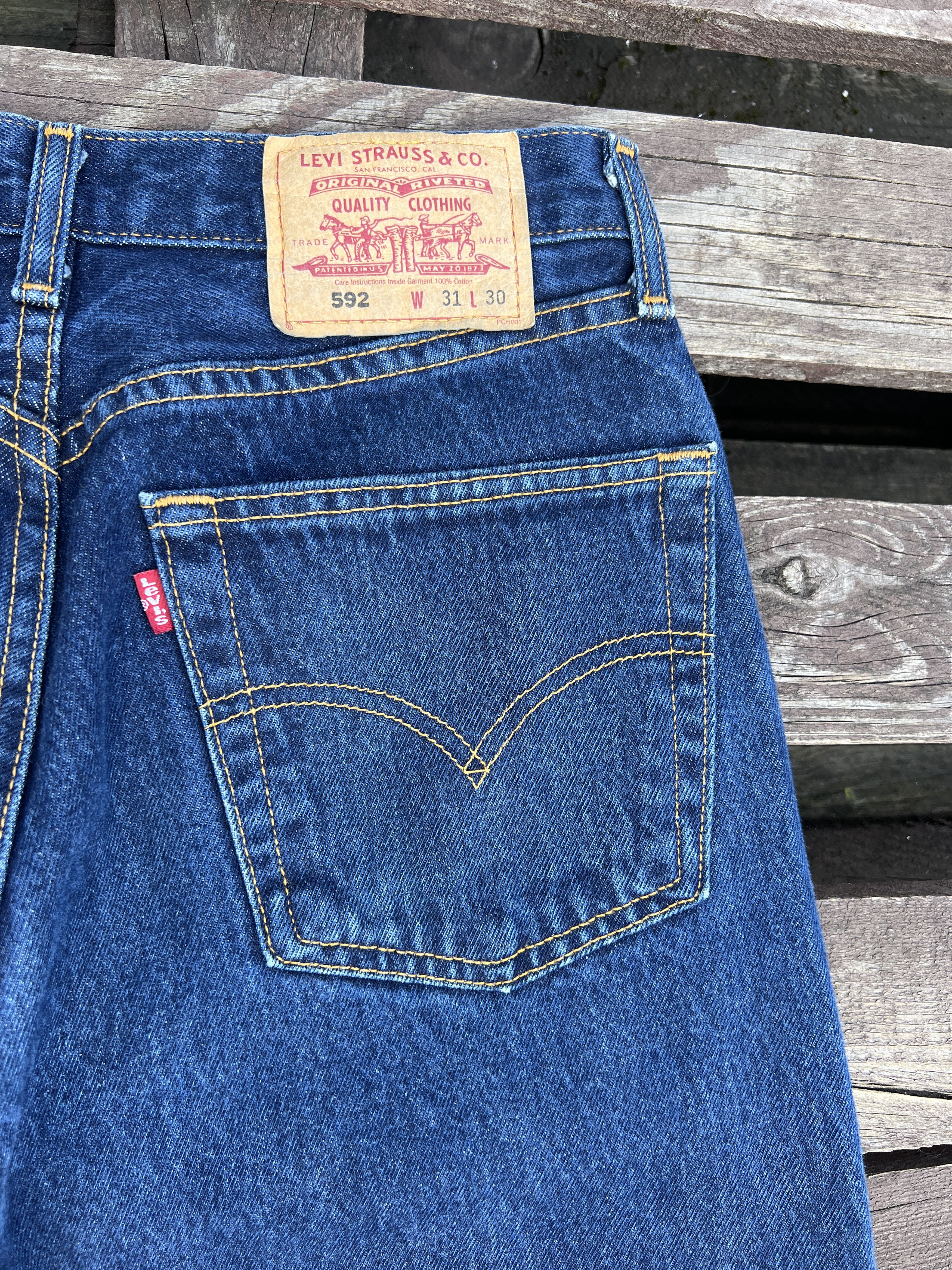 Levi's Vintage 90s Levis 592 Made in Pakistan Washed Denim Jeans Size US 31 - 3 Thumbnail