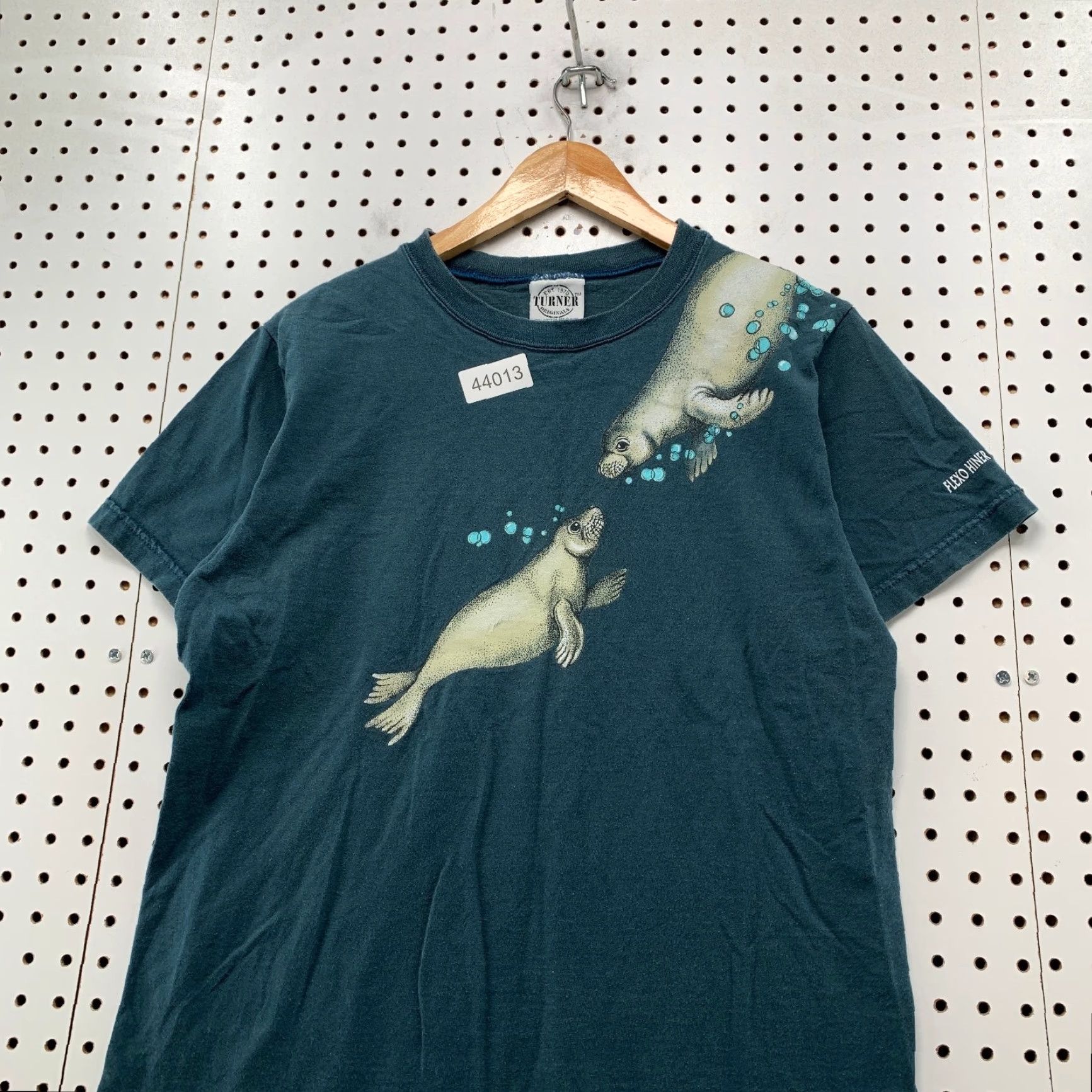Vintage VINTAGE Turner Manatee Shirt Mens M Green 90s Graphic Crew Neck Short Sleeve USA Mens Size US M / EU 48-50 / 2 - 2 Thumbnail