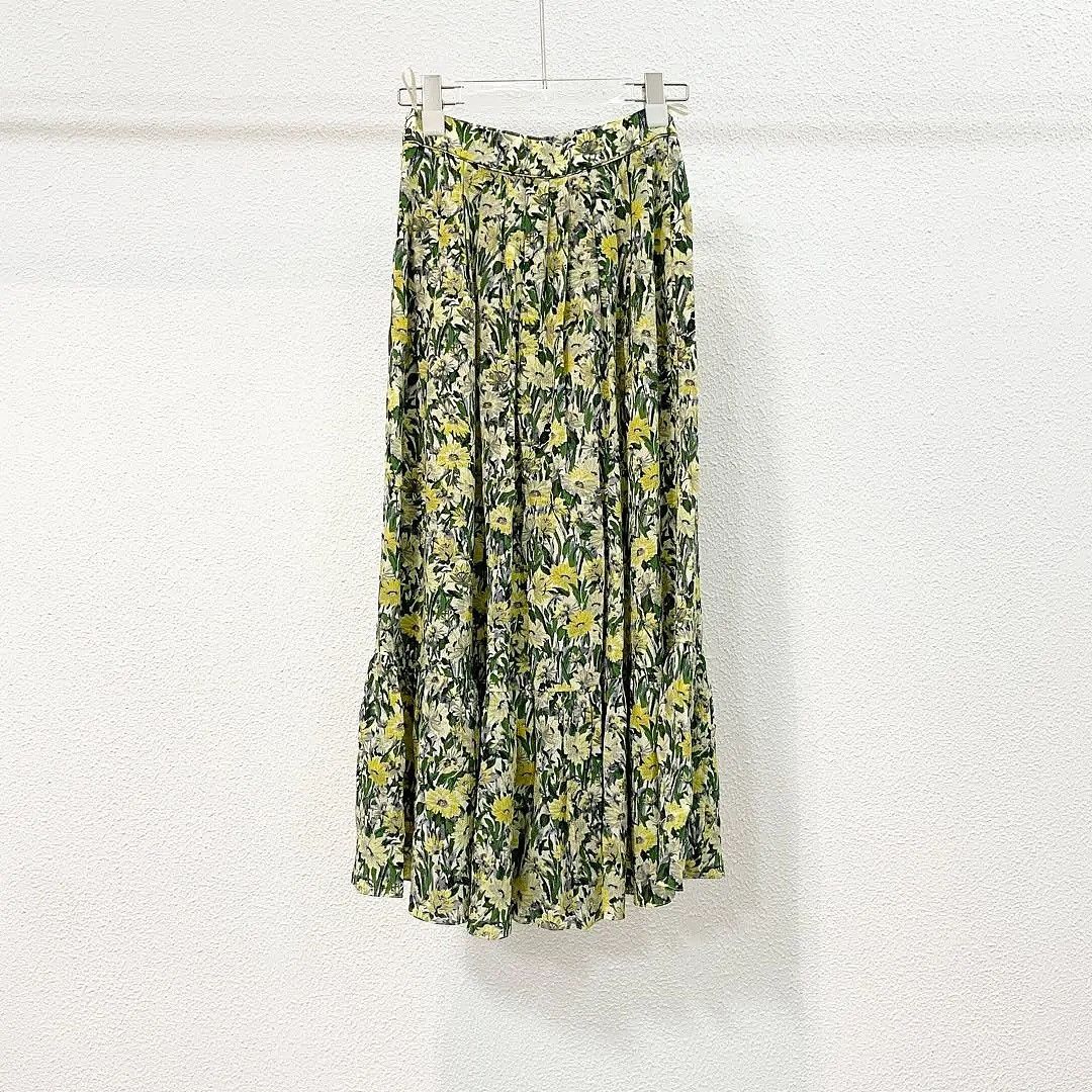Celine Celine Floral Silk Skirt Size 34 Size 25" / US 0 / IT 36 - 1 Thumbnail