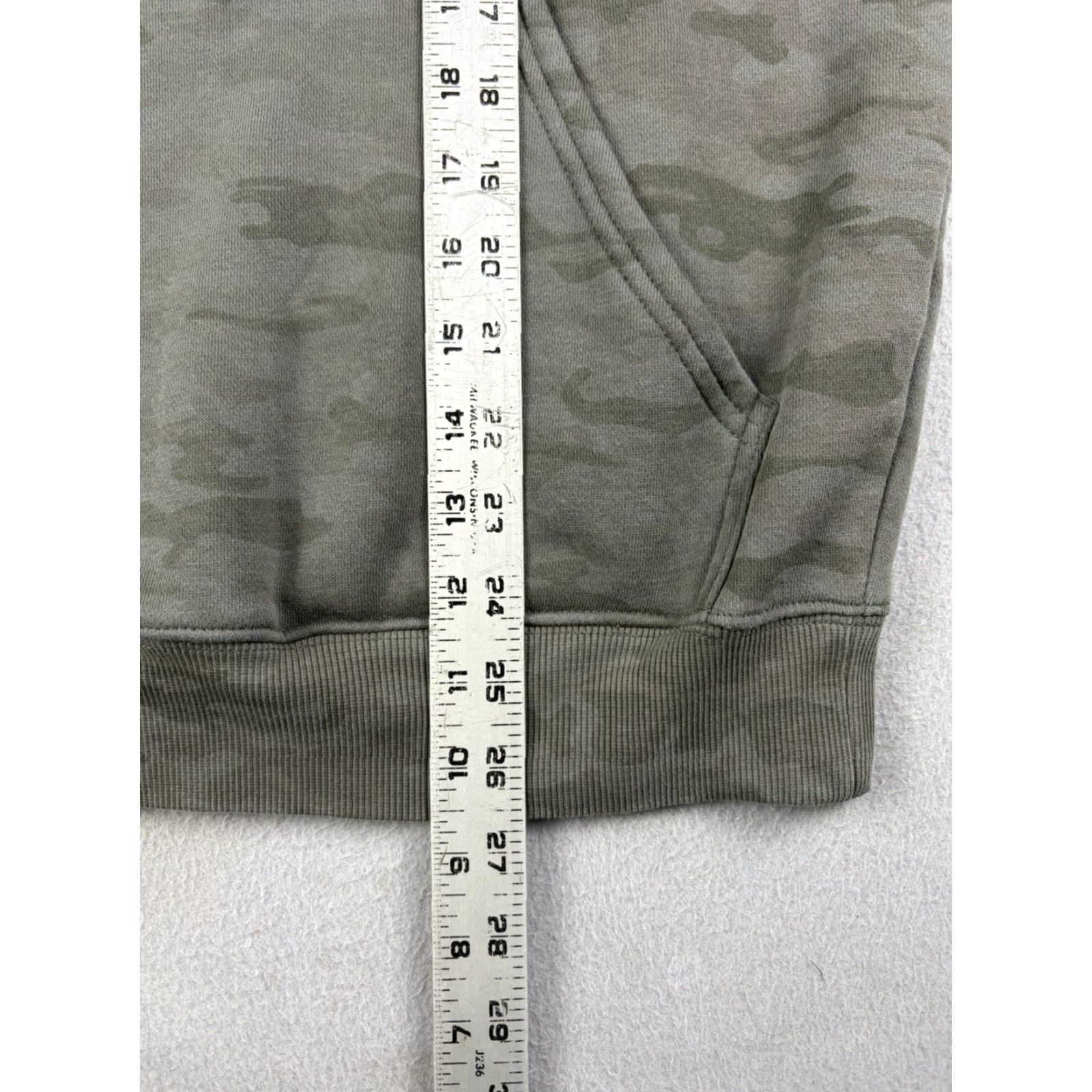 Vintage ALPHALETE Hoodie Men M Green Camouflage Long Sleeve Pullover Hooded Logo Sweatshirt Shirt Active Gym Workout Size US M / EU 48-50 / 2 - 6 Thumbnail