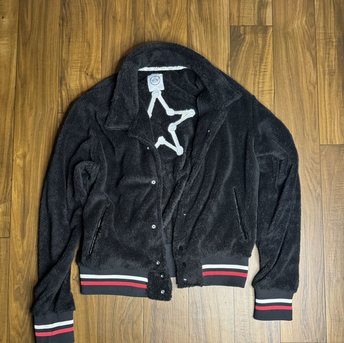 Other Black Fuzzy Star-Embroidered Varsity Jacket – Size US L / EU 52-54 / 3 - 3 Thumbnail
