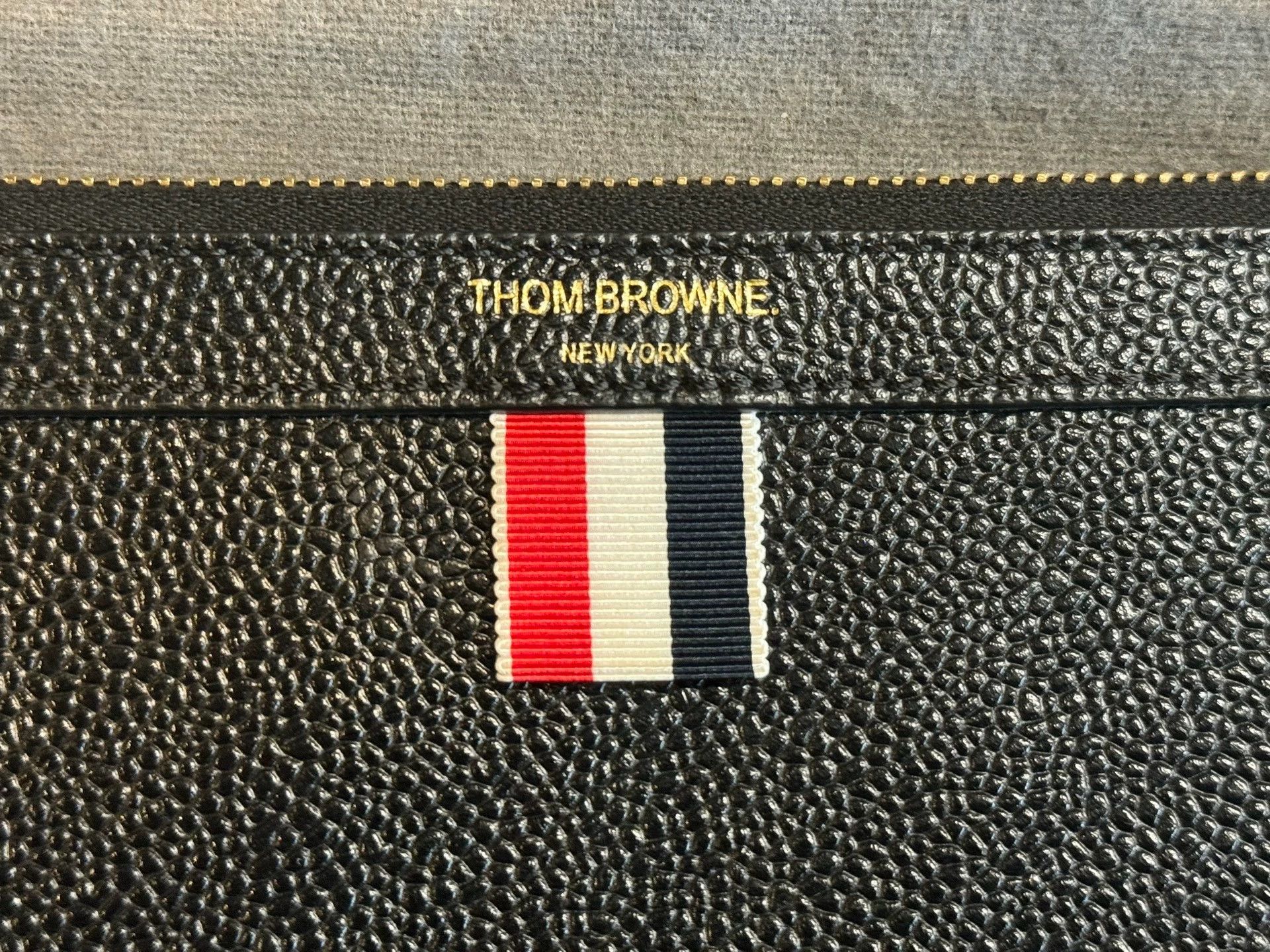 Thom Browne Thom Browne Classic Medium Clutch 98 New w/ Tags Dust Bag Size ONE SIZE - 5 Thumbnail