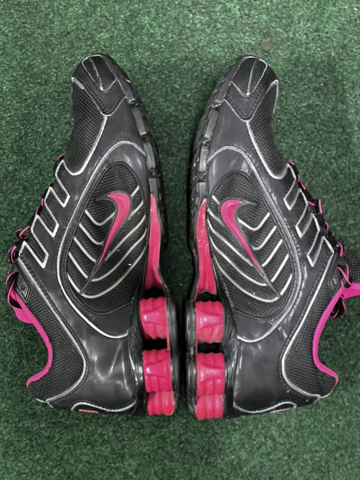Nike 2012 Nike Shox Navina Size US 6 / EU 39 - 3 Thumbnail