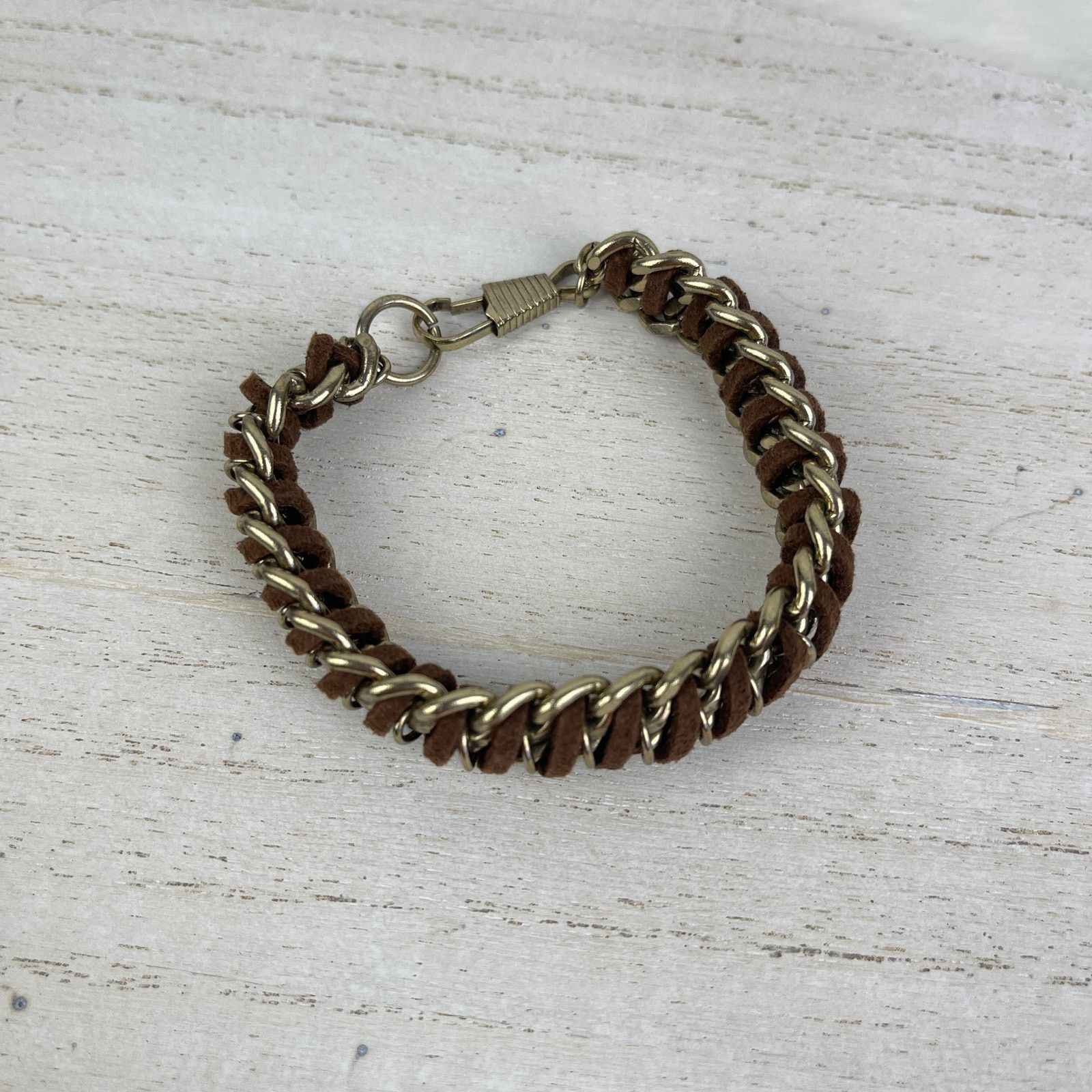 Other Gold Chunky Chain Bracelet Brown Braided Faux Leather NWOT Size ONE SIZE - 5 Thumbnail