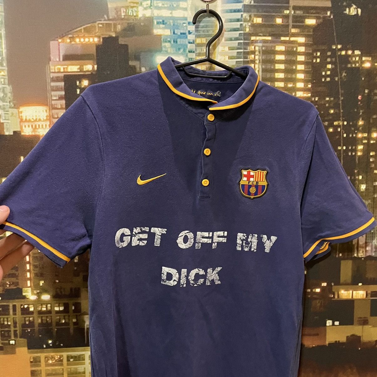 Japanese Brand NIKE T SHIRT HUMOR GET OFF MY DICK PENIS SEX PORNSTAR 90s Size US M / EU 48-50 / 2 - 4 Thumbnail
