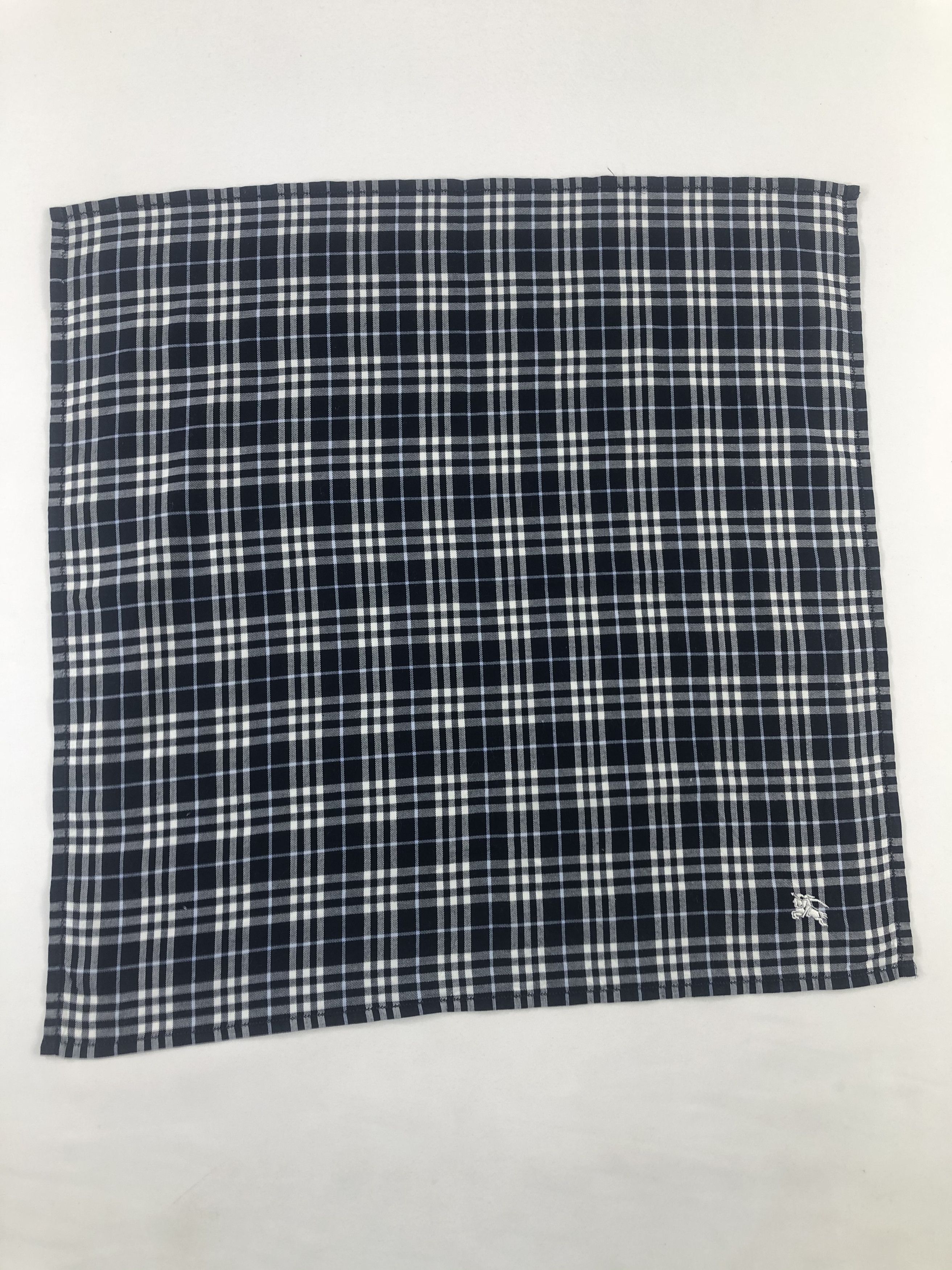 Burberry Burberry Handkerchief / Bandana / Neckerchief Size ONE SIZE - 2 Thumbnail