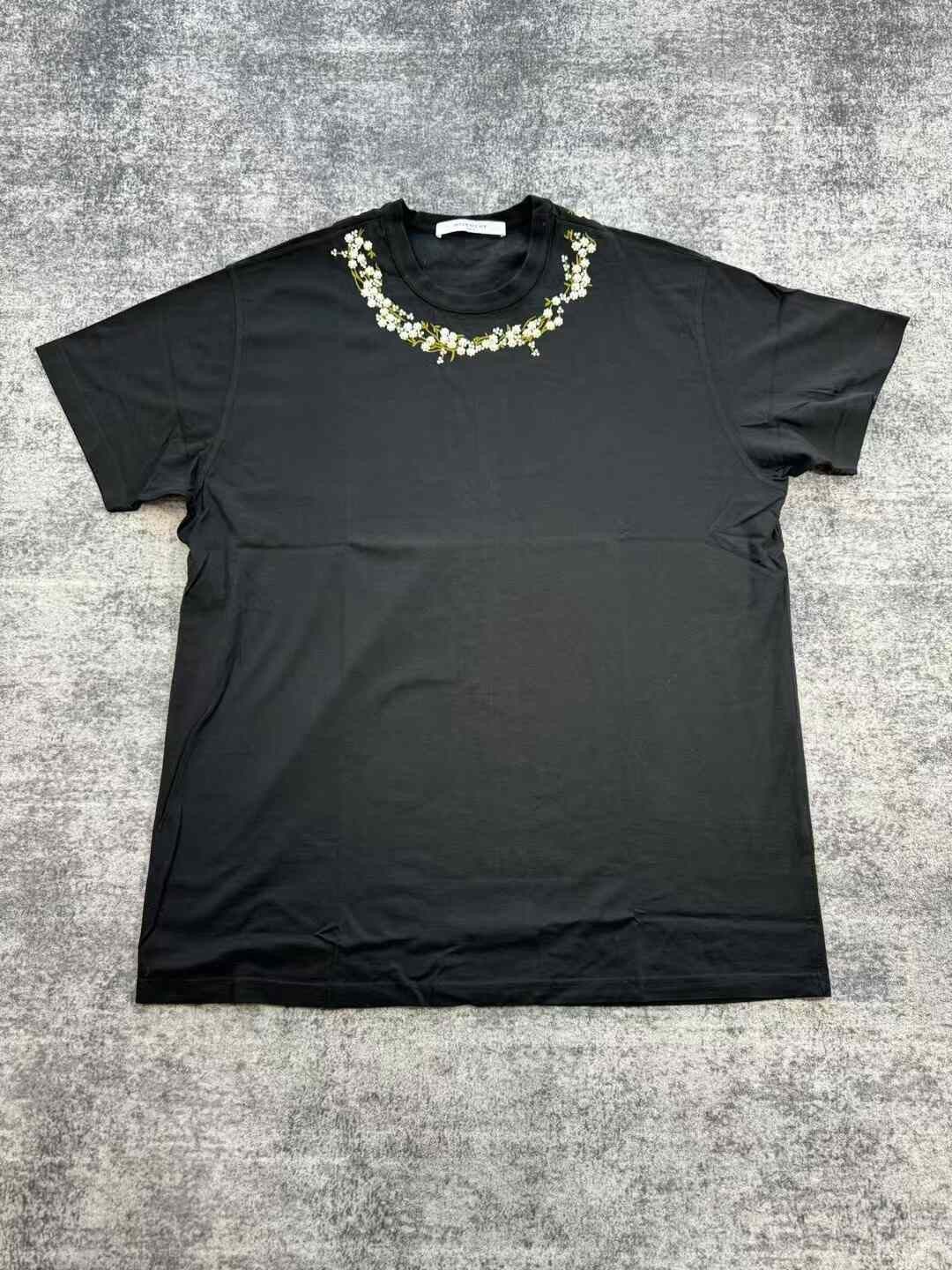Givenchy Givenchy Floral Embroidery Short Sleeve Top Size S / US 4 / IT 40 - 1 Thumbnail