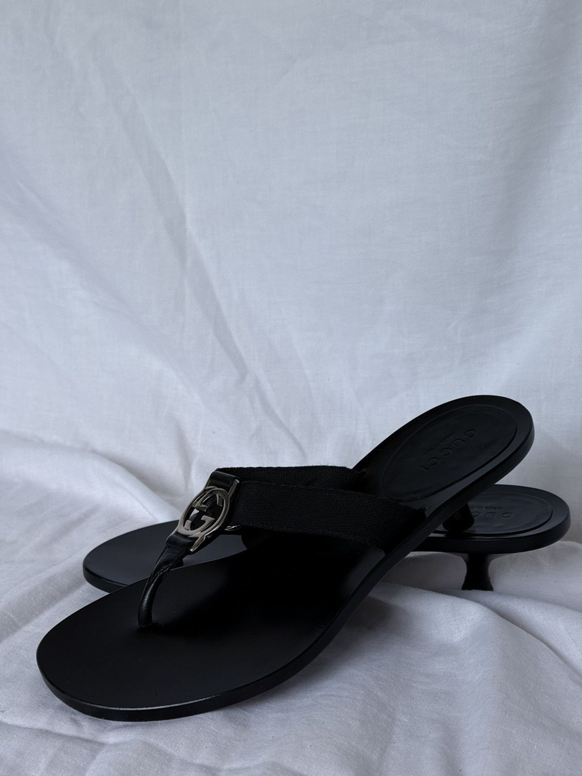 Gucci Gucci Black Interlocking GG Mules Flip Flops Kitten Heels Size US 4.5 / IT 34.5 - 3 Thumbnail