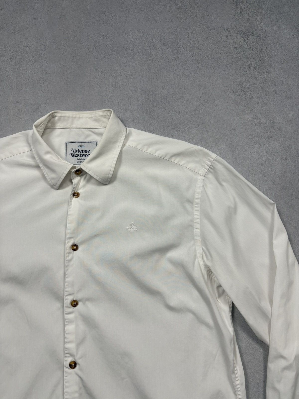 Vivienne Westwood SS15 Vivienne Westwood Orb Small Logo White Button Up Shirt Size US L / EU 52-54 / 3 - 2 Thumbnail