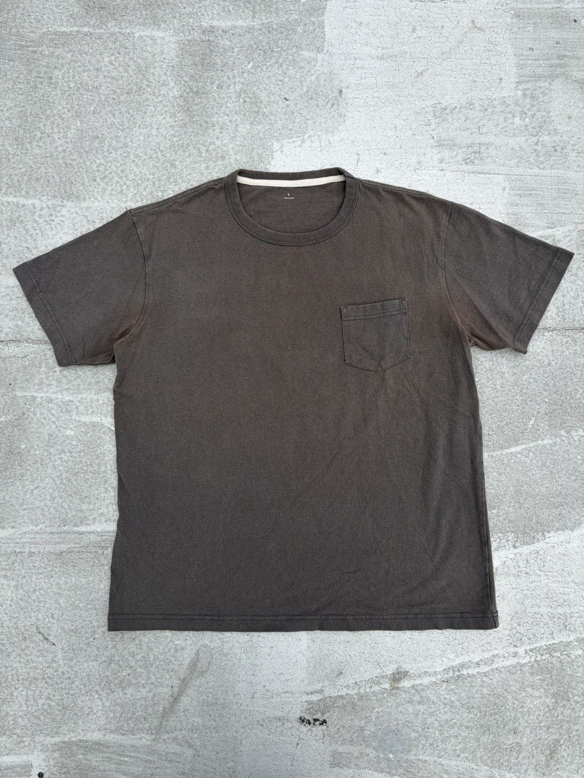 Muji MUJI heavyweight grey cotton pocket T shirt large sun faded Size US L / EU 52-54 / 3 - 1 Thumbnail