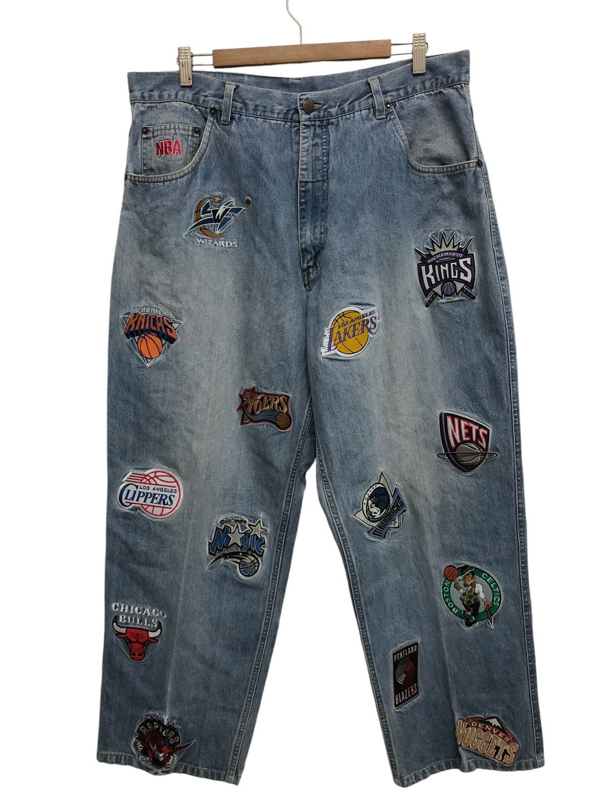 専用✅W38 90s UNK NBA team big Wappen denim NBA UNK NBA All Team Wappen Denim Pants | Grailed
