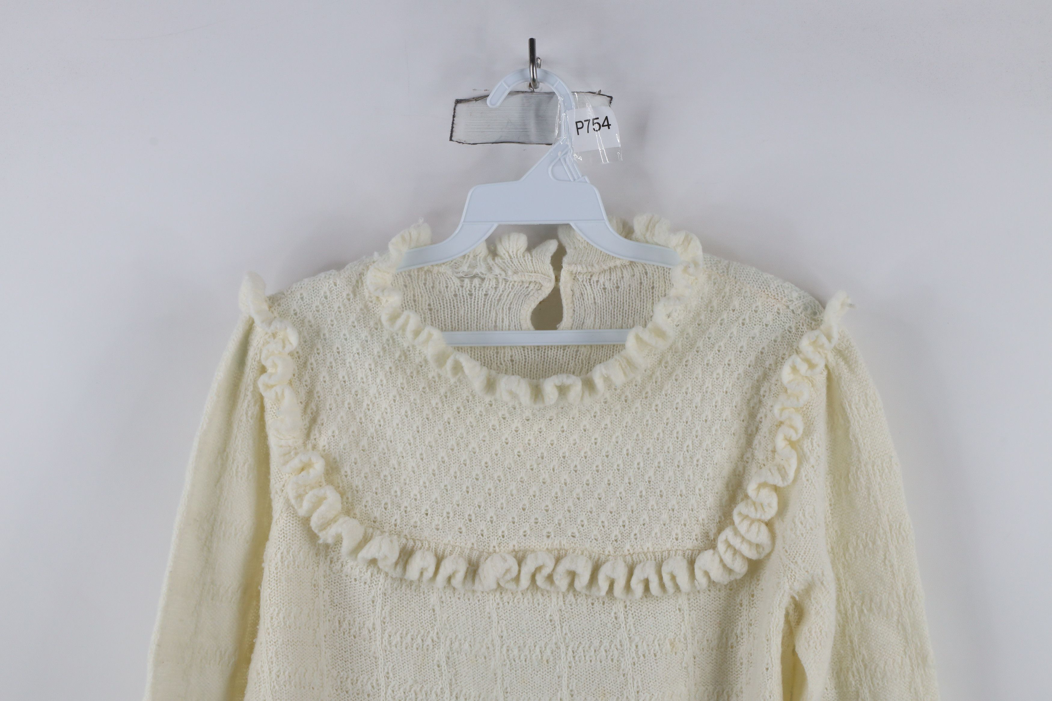Vintage Vintage 60s Streetwear Frilly Knit Sweater Cream USA Size M / US 6-8 / IT 42-44 - 2 Thumbnail