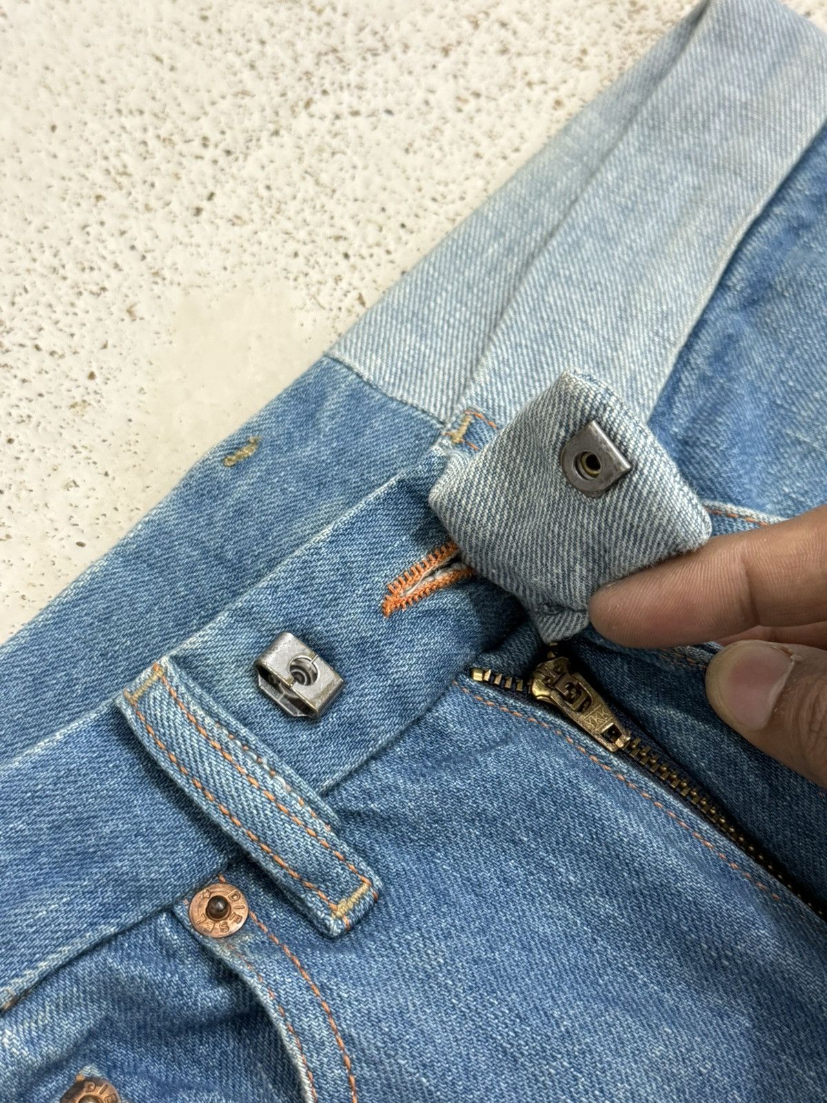 Diesel Vintage Diesel Wide Leg Flare Unisex Whisker Denim Size 26" / US 2 / IT 38 - 8 Thumbnail