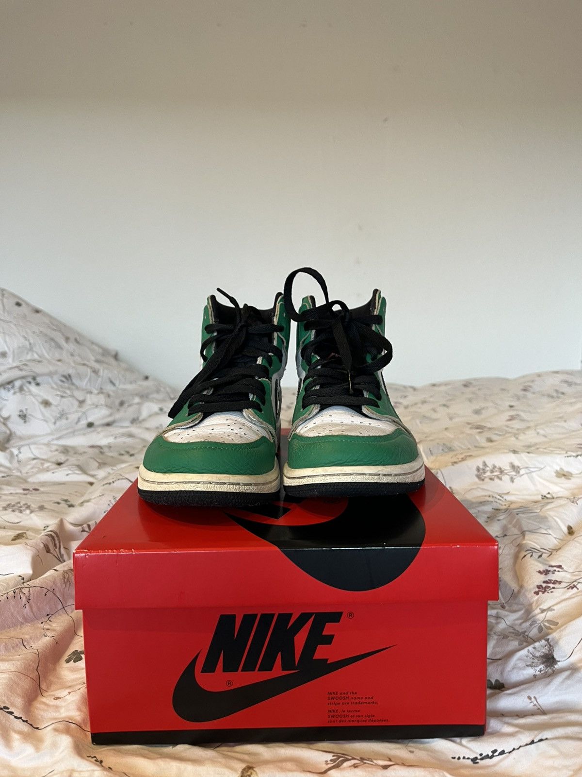 Nike Jordan 1 high lucky green🍀 Size US 7.5 / IT 37.5 - 5 Thumbnail