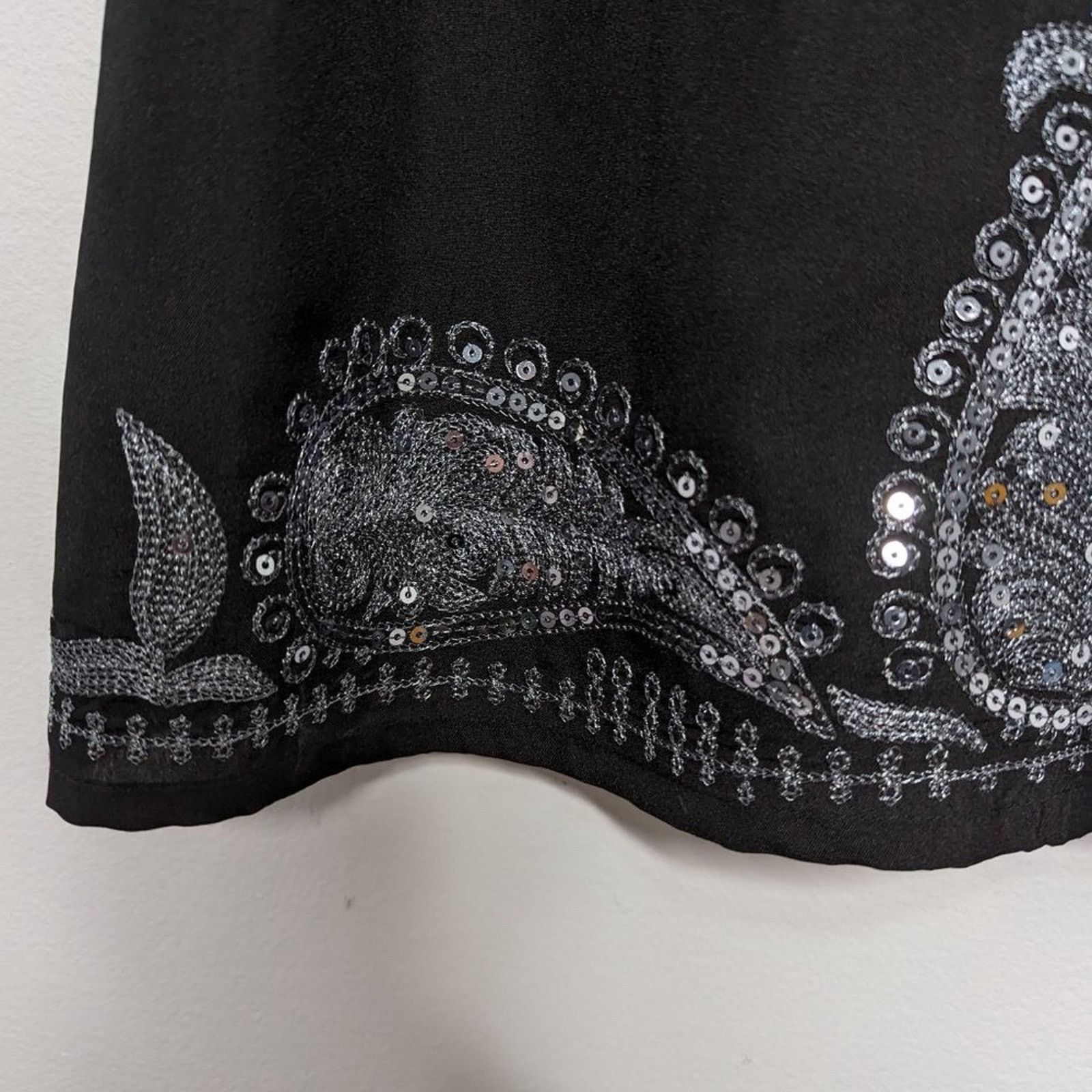 Free People Free People Black Sleeveless Tunic Dress Sequins Embroidered Size XS / US 0-2 / IT 36-38 - 6 Thumbnail