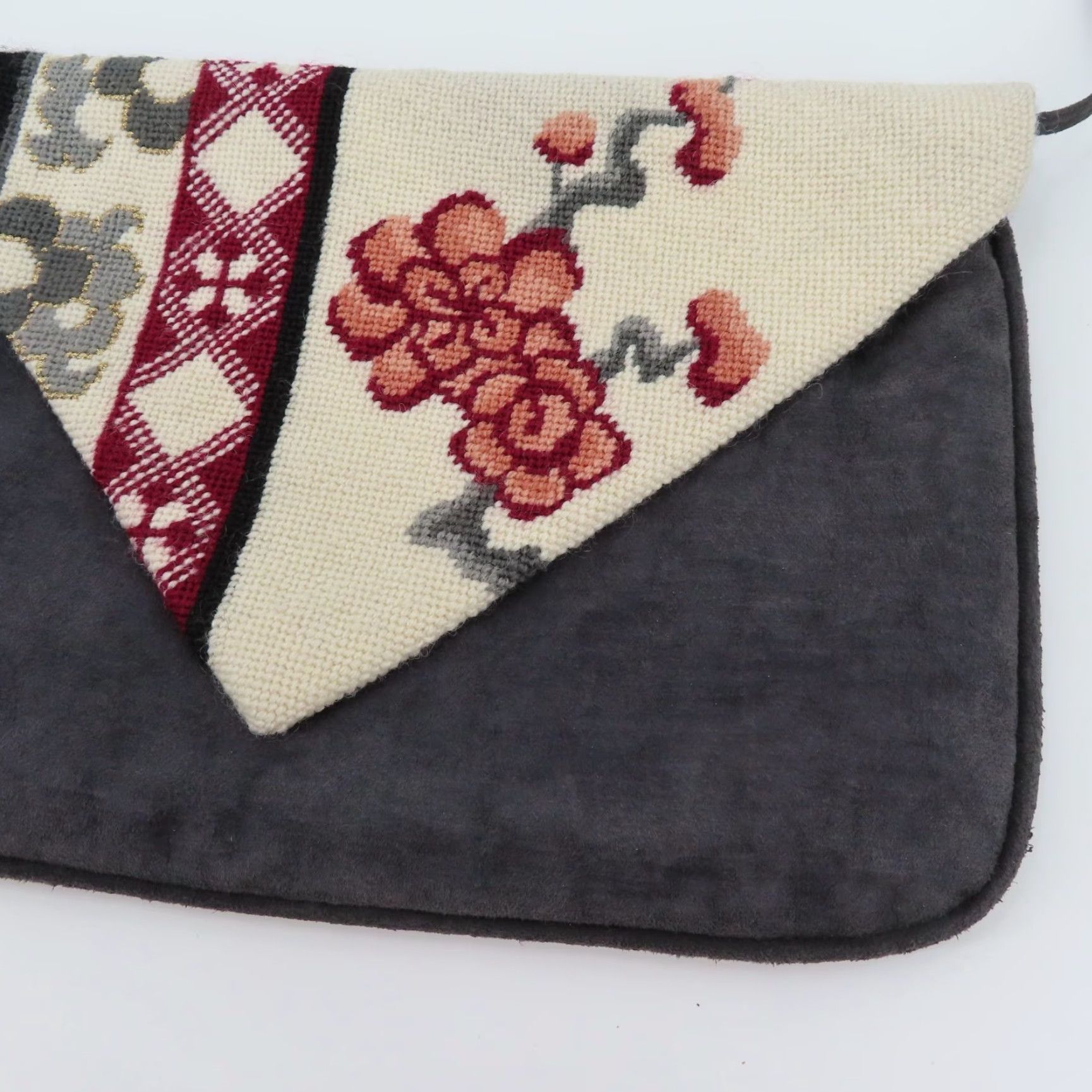 Vintage VINTAGE Moon Bags Patricia Smith Needlepoint Cherry Blossom Flower Crossbody Bag Purse Size ONE SIZE - 5 Thumbnail