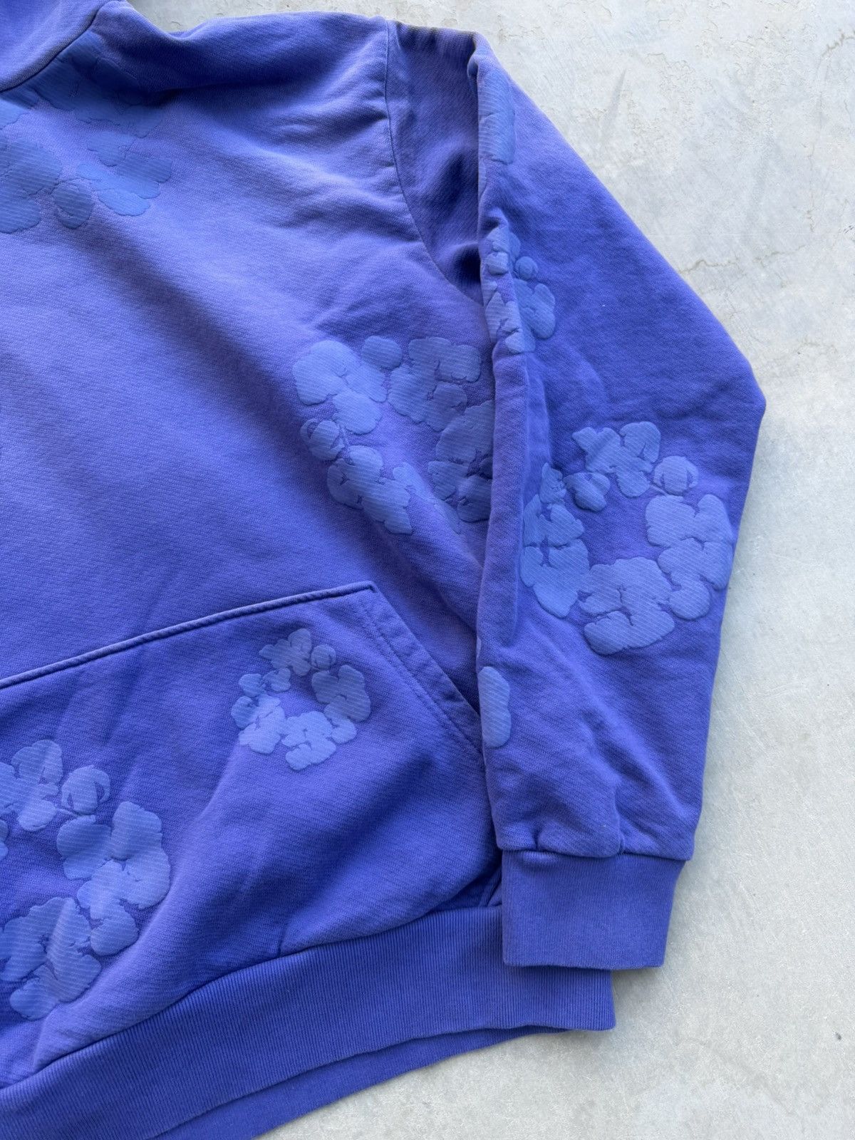 DENIM TEARS Denim Tears Mono Cotton Wreath Hoodie – Washed Blue Large Size US L / EU 52-54 / 3 - 4 Thumbnail