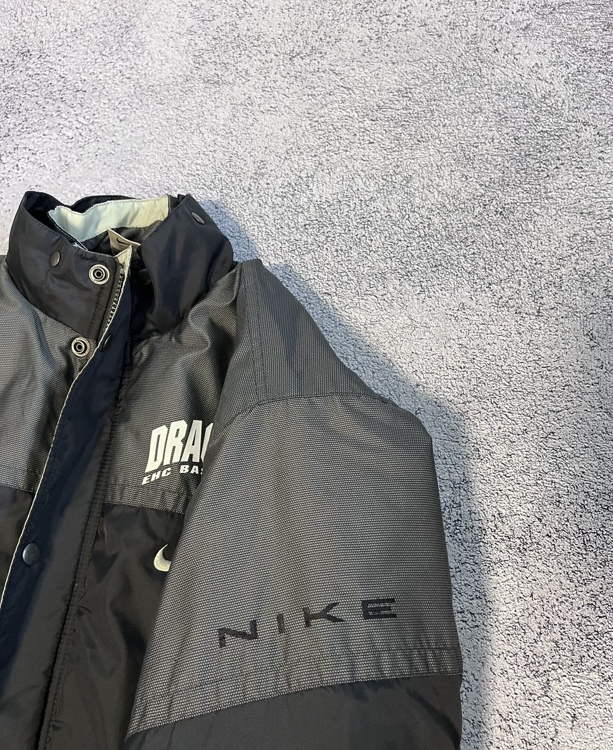 Nike Nike Kids Boys Jacket Dragons EHC Basel KLH Hockey Vintage Size US XS / EU 42 / 0 - 5 Thumbnail