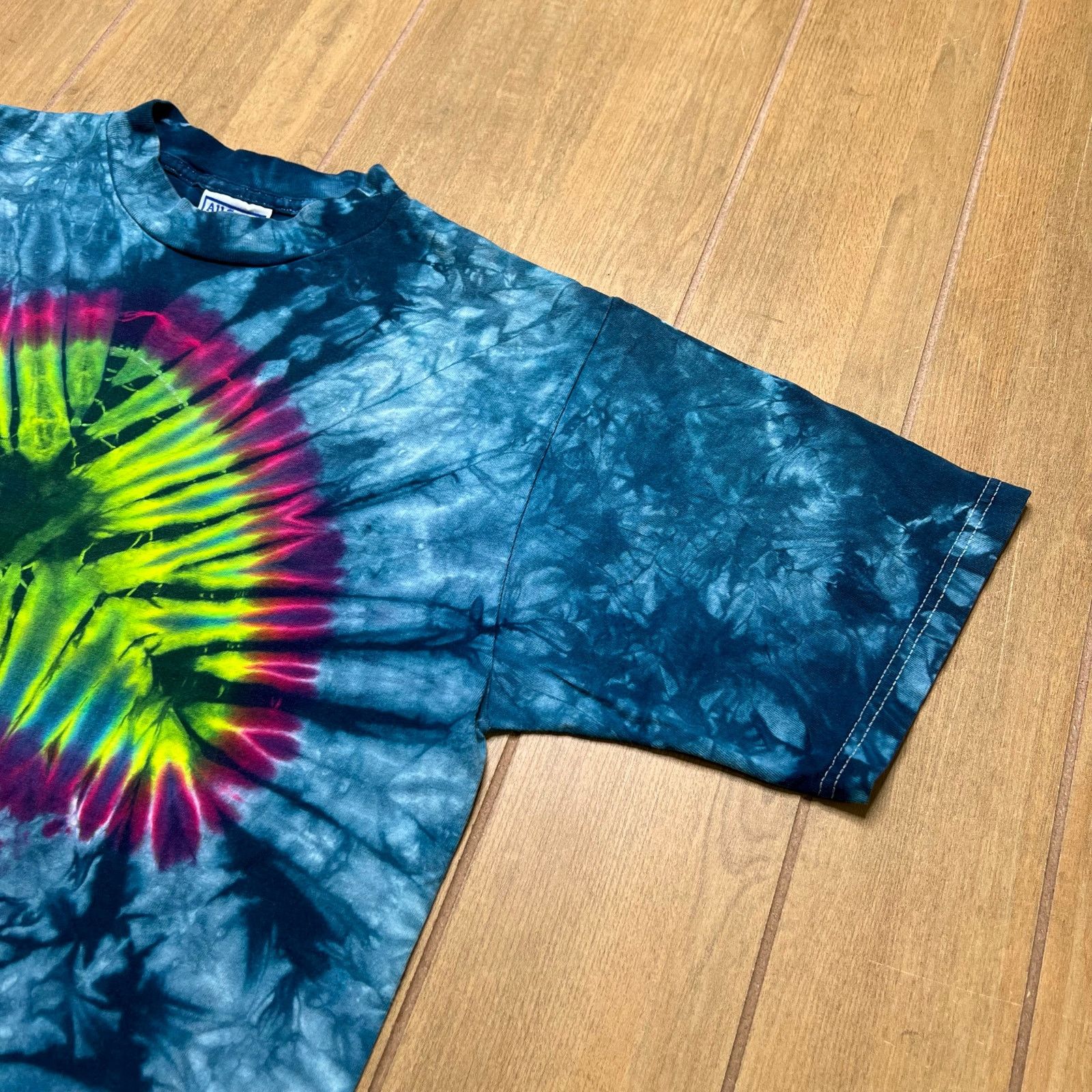 All Sport Vintage 90s Sz L blue diamond pleated tie-dye T-shirt Y2K Size US L / EU 52-54 / 3 - 4 Thumbnail