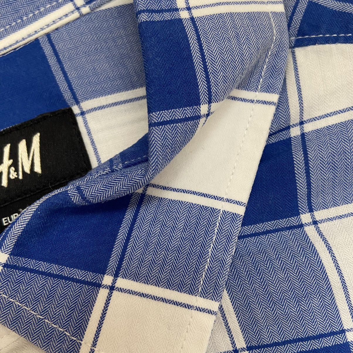 H&M H&M Men’s Checkered Blue Button Up Shirt Size Small Size US S / EU 44-46 / 1 - 7 Thumbnail
